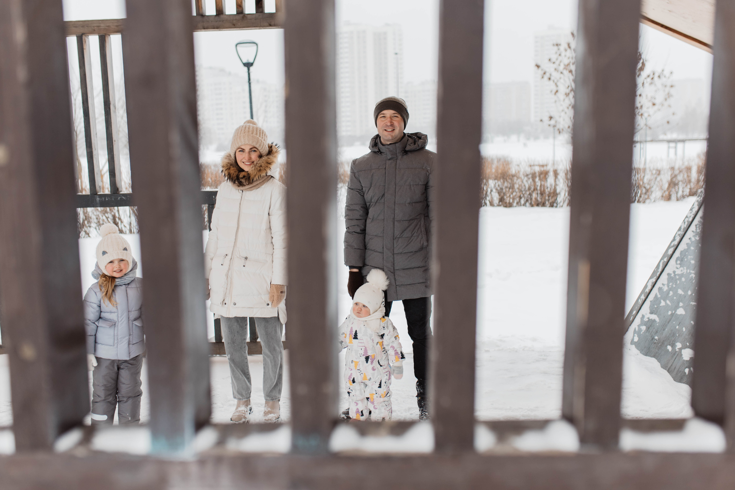 Семейная фотосессия зимой. Фотограф Валерия Горбунова Подольск Бутово Видное Щербинка