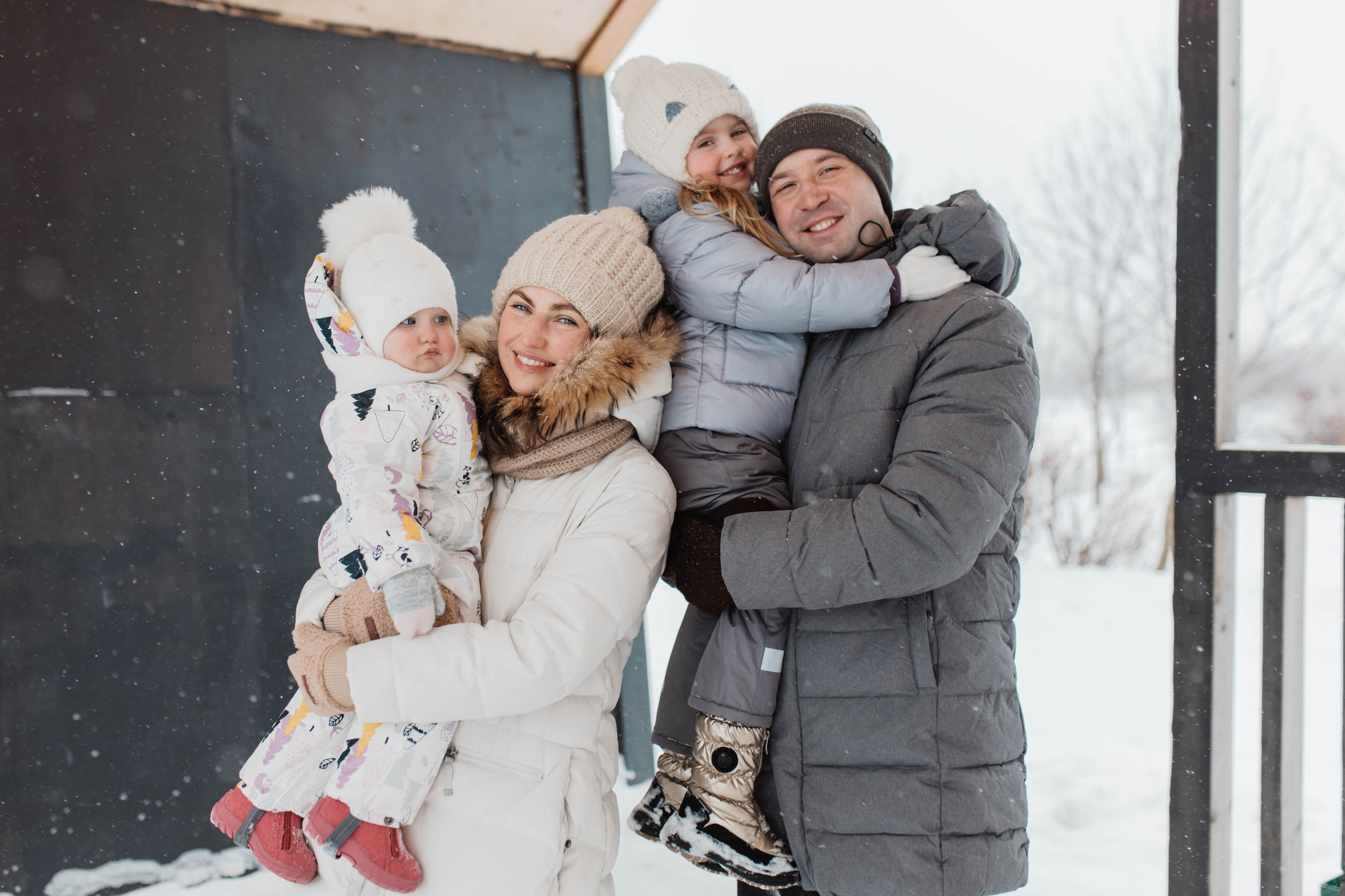 Семейная фотосессия зимой. Фотограф Валерия Горбунова Подольск Бутово Видное Щербинка