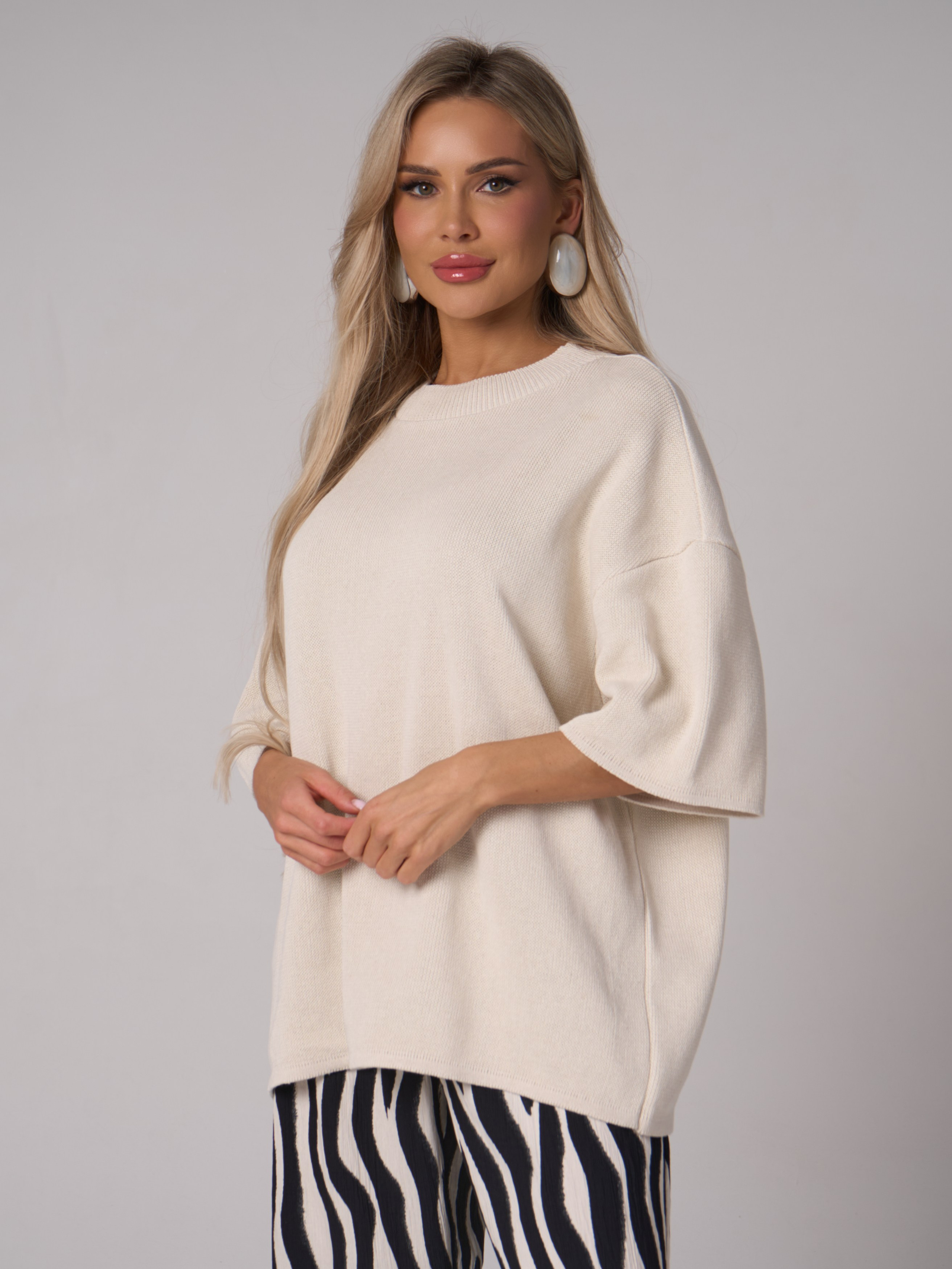 Модели. AI контент и и нейрофото для брендов и маркетплейсов