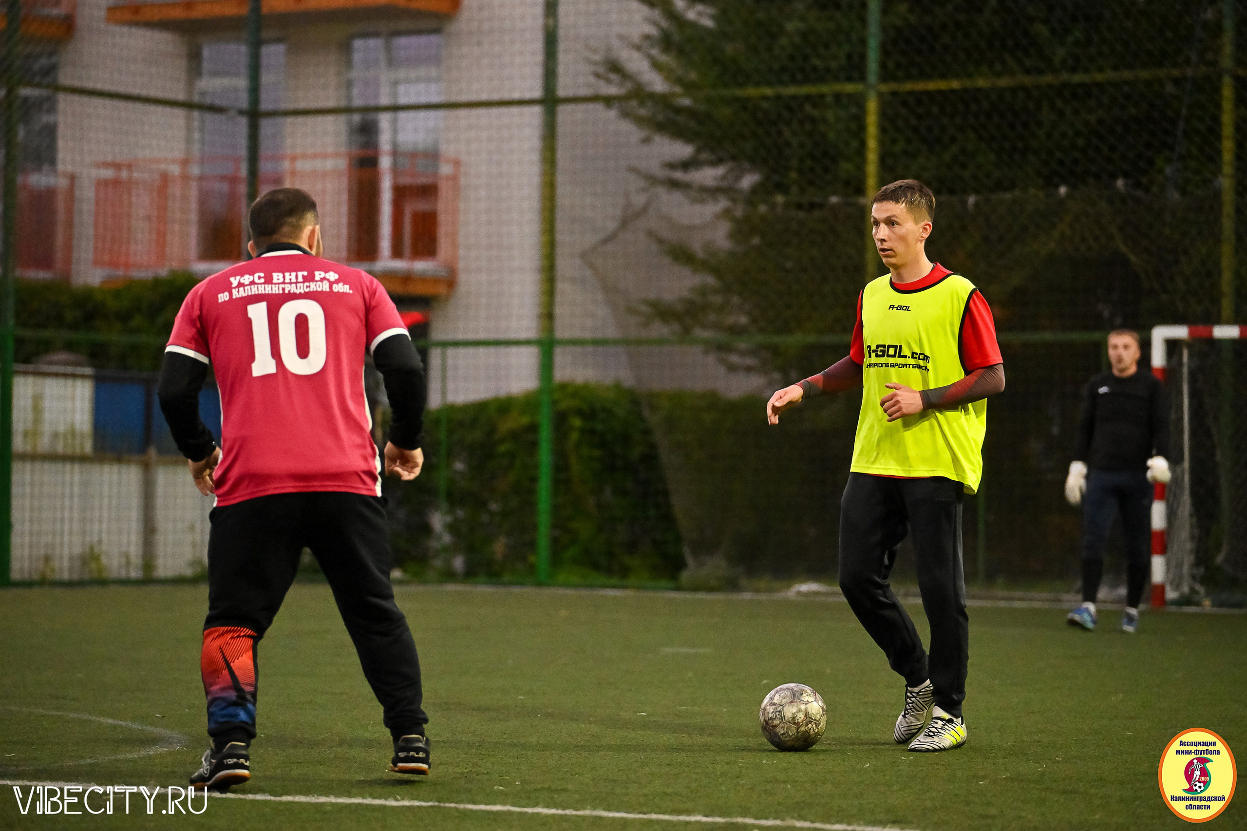 ИГРЫ МИНИ-ФУТБОЛЬНОЙ И КОРПОРАТИВНОЙ ЛИГИ. VIBECITY.RU Вайб Сити Ру Фоторепортажи Фотоотчеты Калининград
