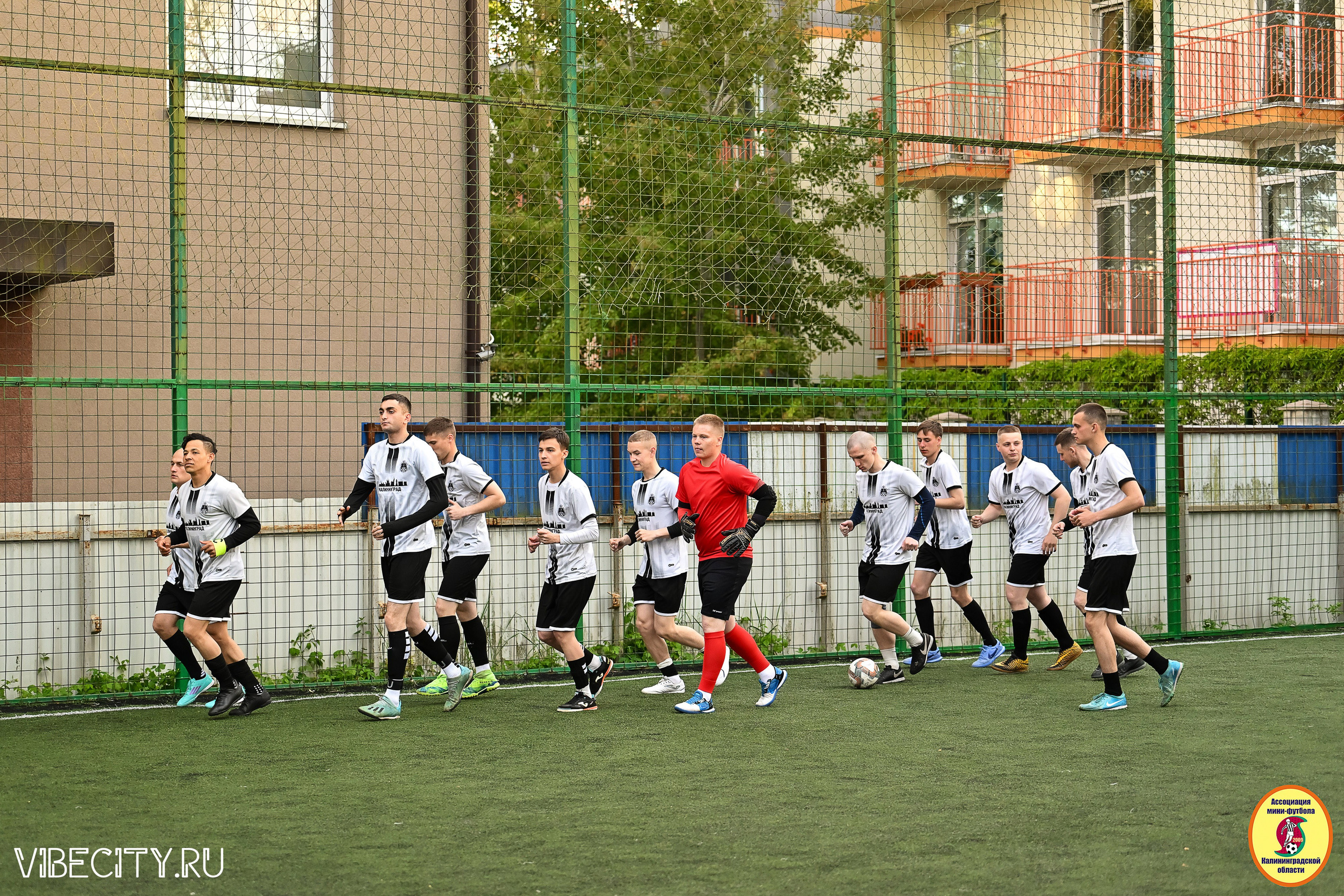 ИГРЫ МИНИ-ФУТБОЛЬНОЙ ЛИГИ. VIBECITY.RU Вайб Сити Ру Фоторепортажи Фотоотчеты Калининград
