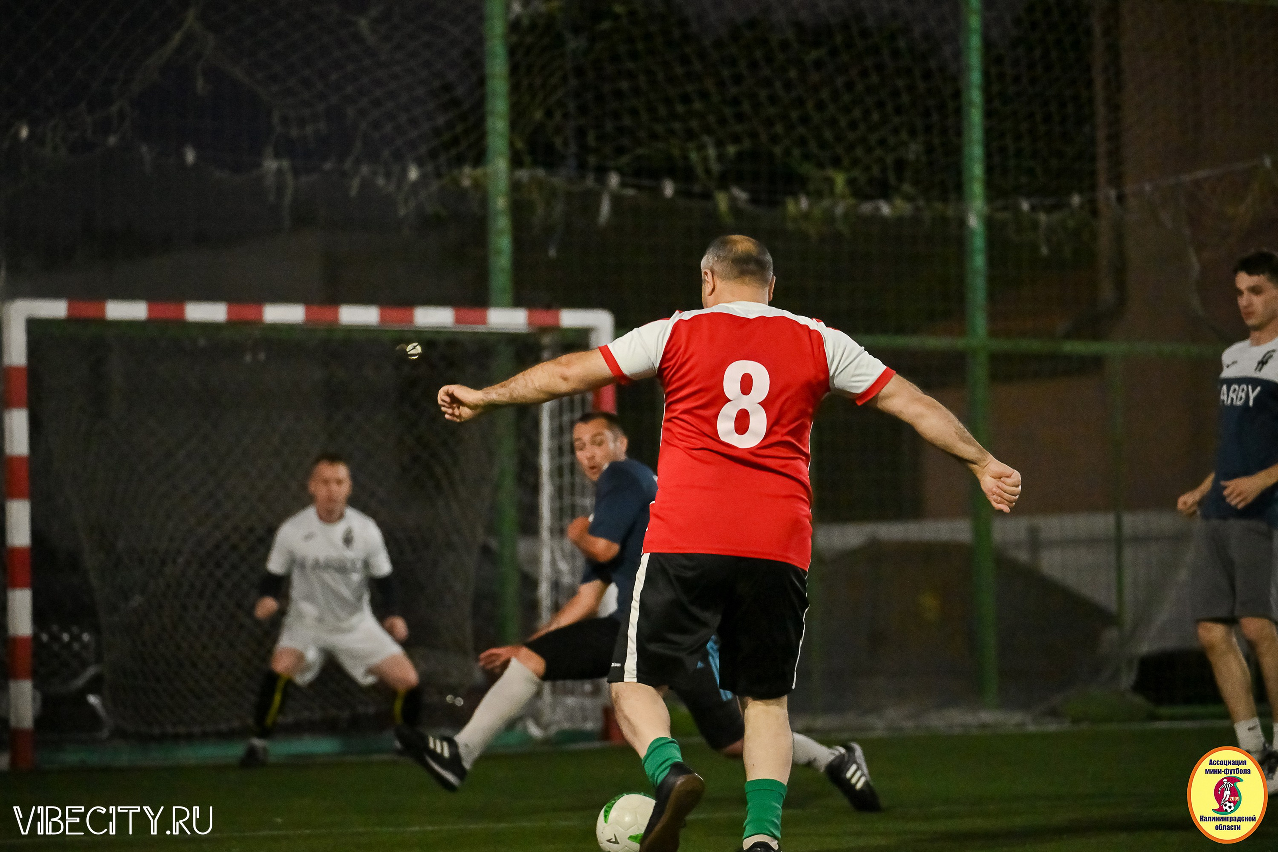 ИГРЫ МИНИ-ФУТБОЛЬНОЙ И КОРПОРАТИВНОЙ ЛИГИ. VIBECITY.RU Вайб Сити Ру Фоторепортажи Фотоотчеты Калининград