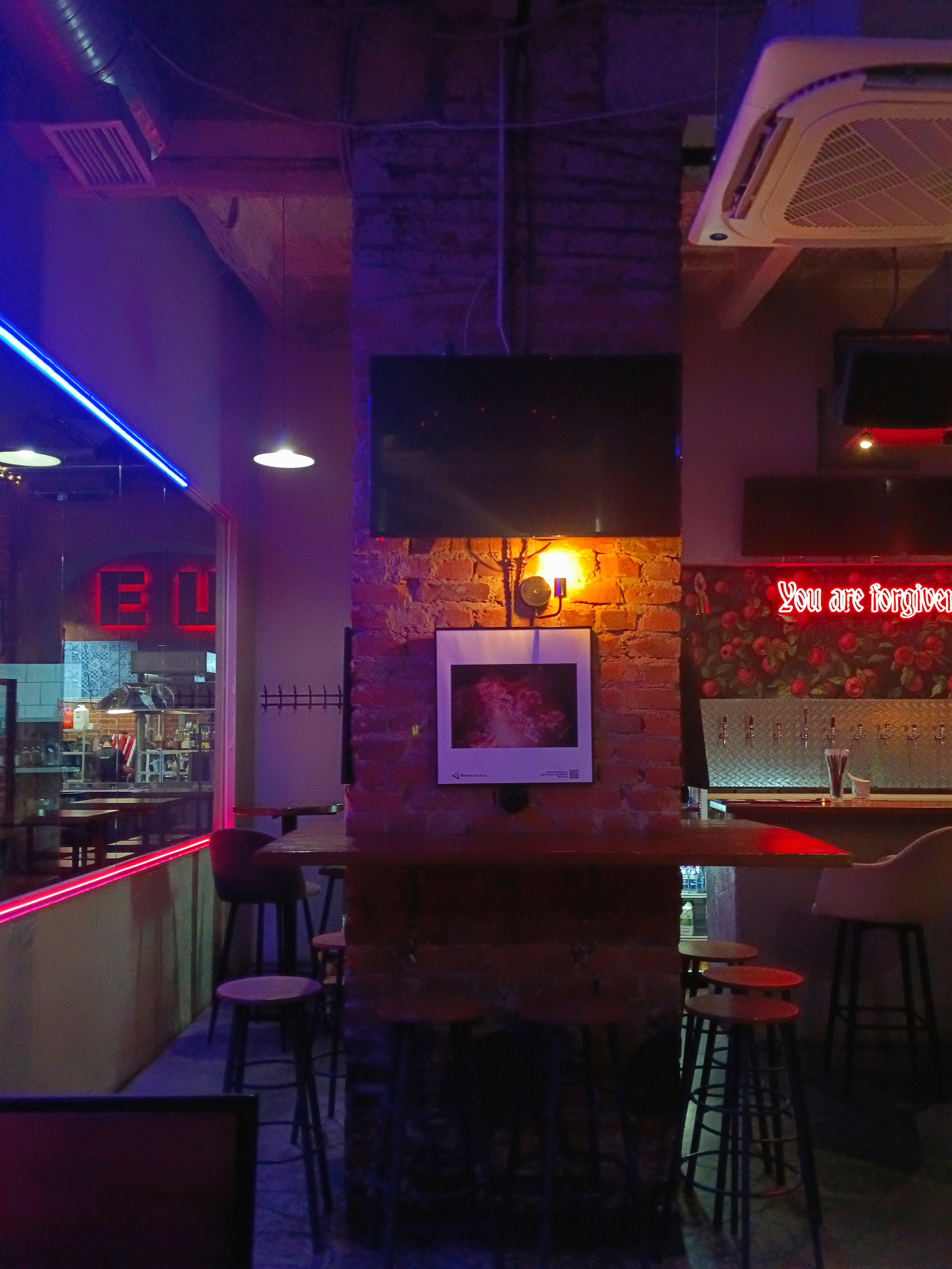 Красная в Новосибирске 8.08.25 — 26.10.25. Фотострелка