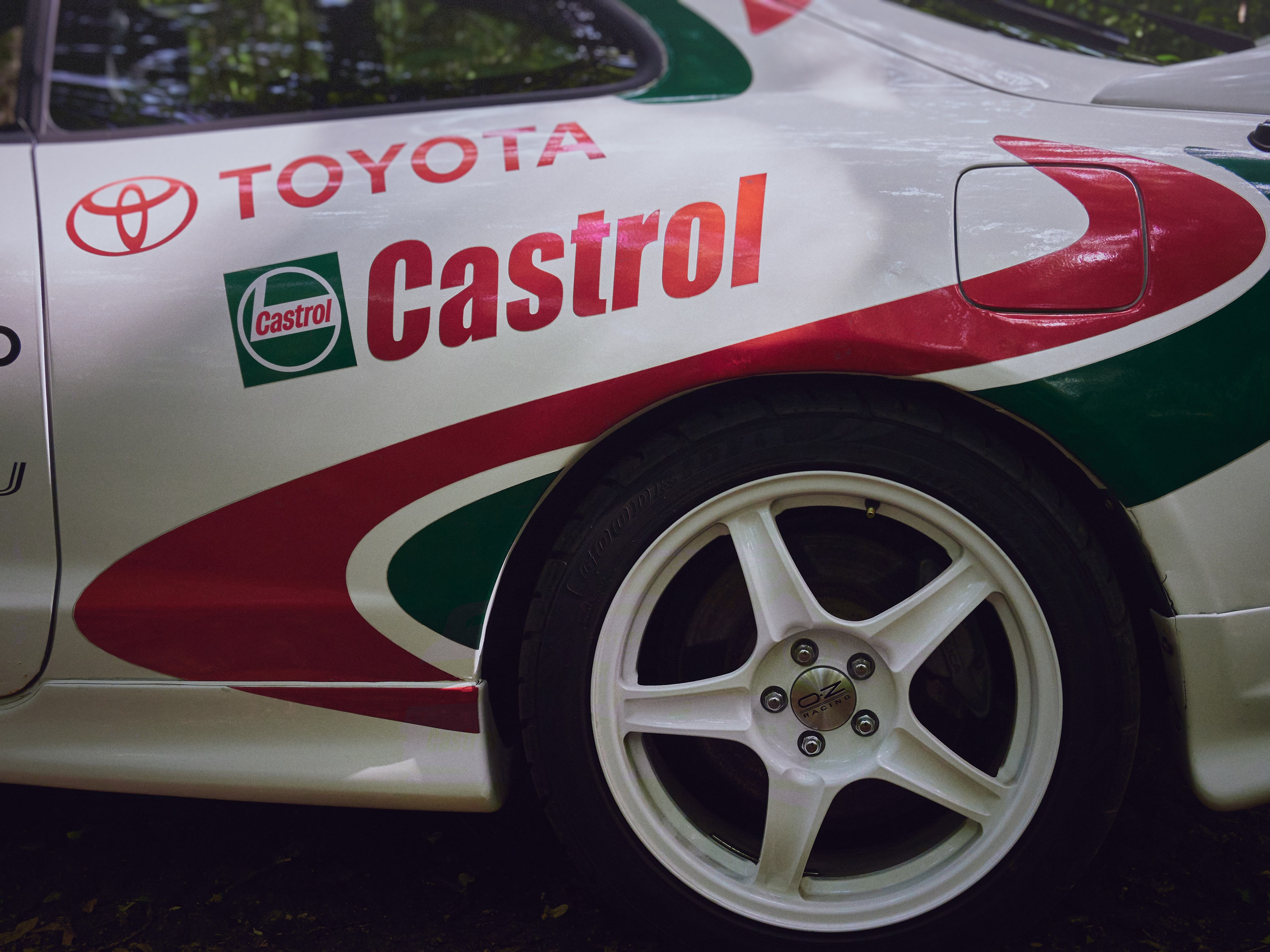 Упражнение с асфальтом. Коммерческий и художественный фотограф в Москве Плоскирев Валерий