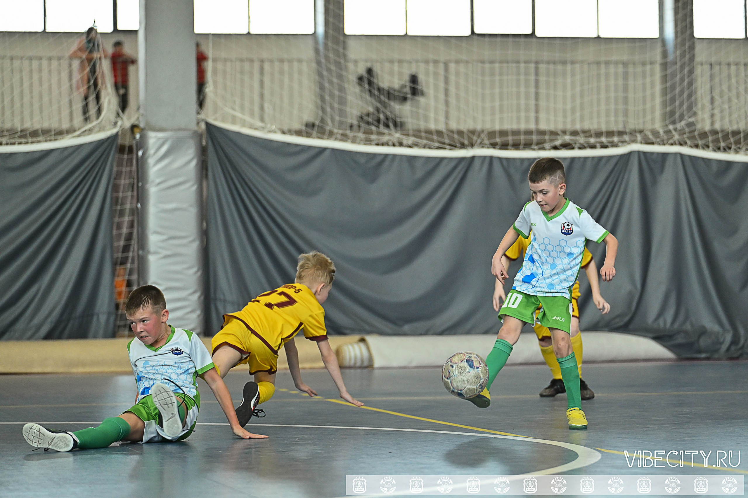 БАЛТИЙСКАЯ ЛИГА ПО ФУТЗАЛУ U10. VIBECITY.RU Вайб Сити Ру Фоторепортажи Фотоотчеты Калининград