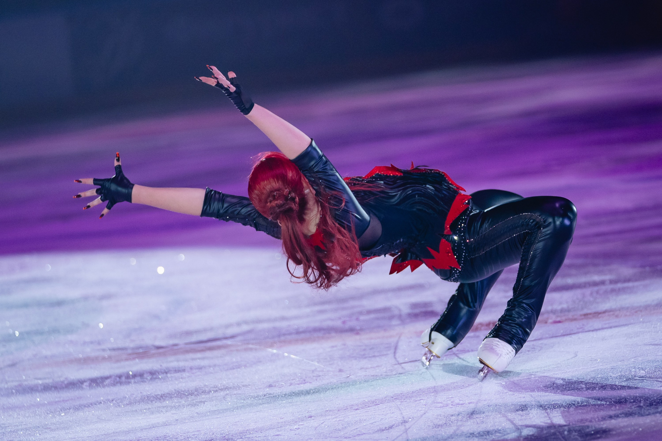 Шоу «Чемпионы на льду» в Новосибирске. Воробьева Ксения — Спортивный и танцевальный фотограф Новосибирск