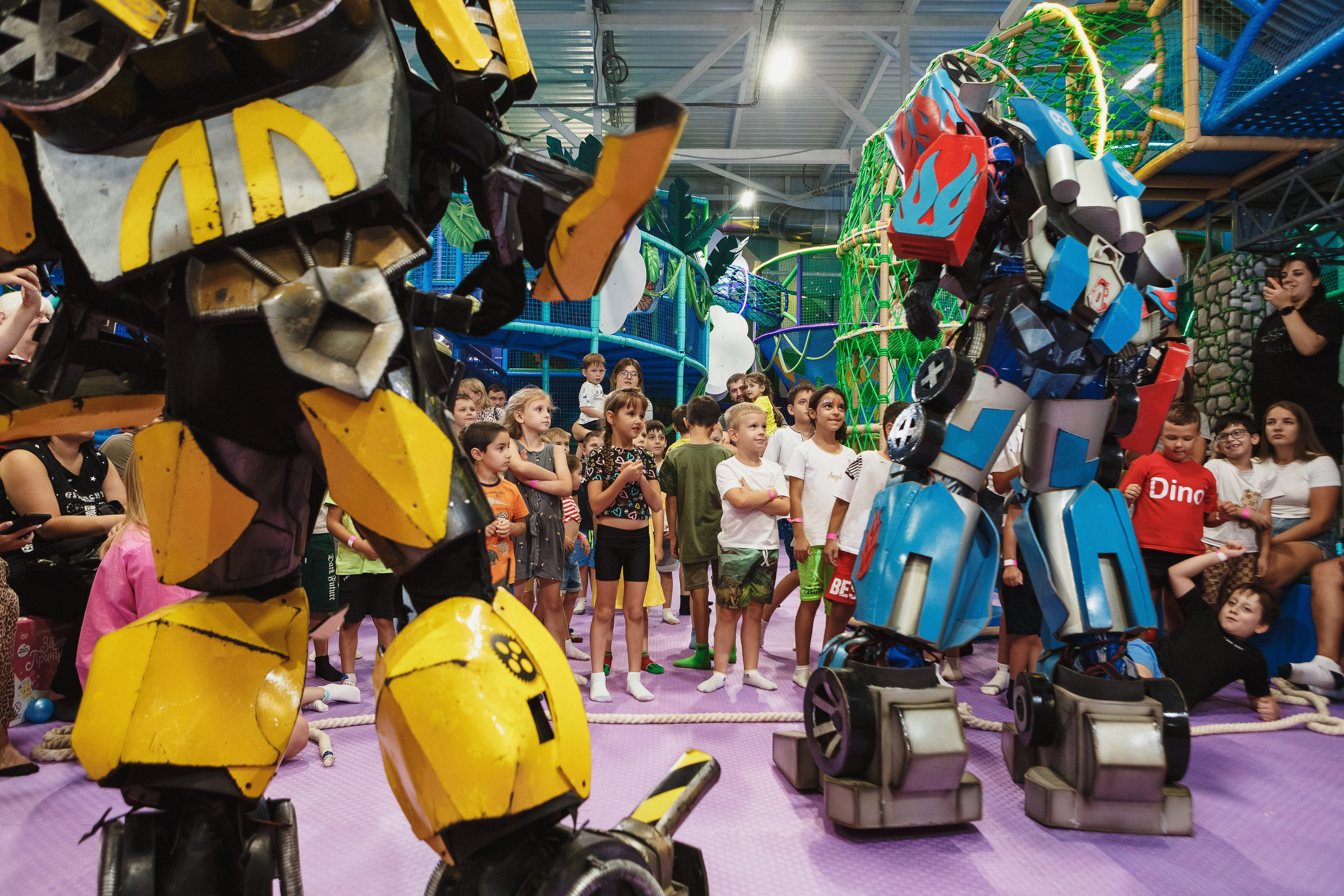 Туси Джуси Таганрог — Яркие и Весёлые Фотографии Детской Игровой Зоны. Свадебный и семейный фотограф в Таганроге Бакарюк Антон