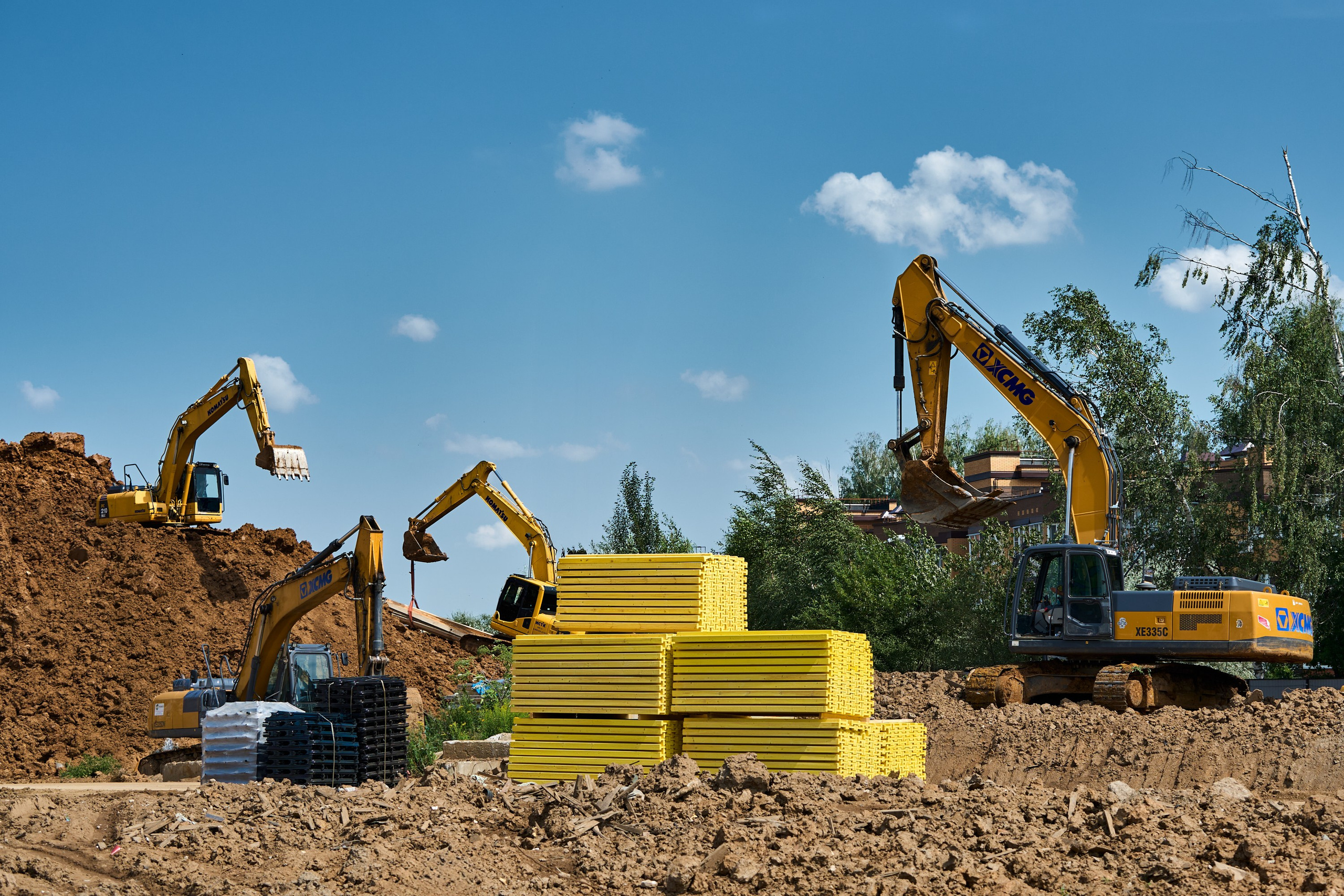 Архитектура и недвижимость. Ход строительства. Съемка с дрона. Профессиональное решение для частных лиц и бизнеса