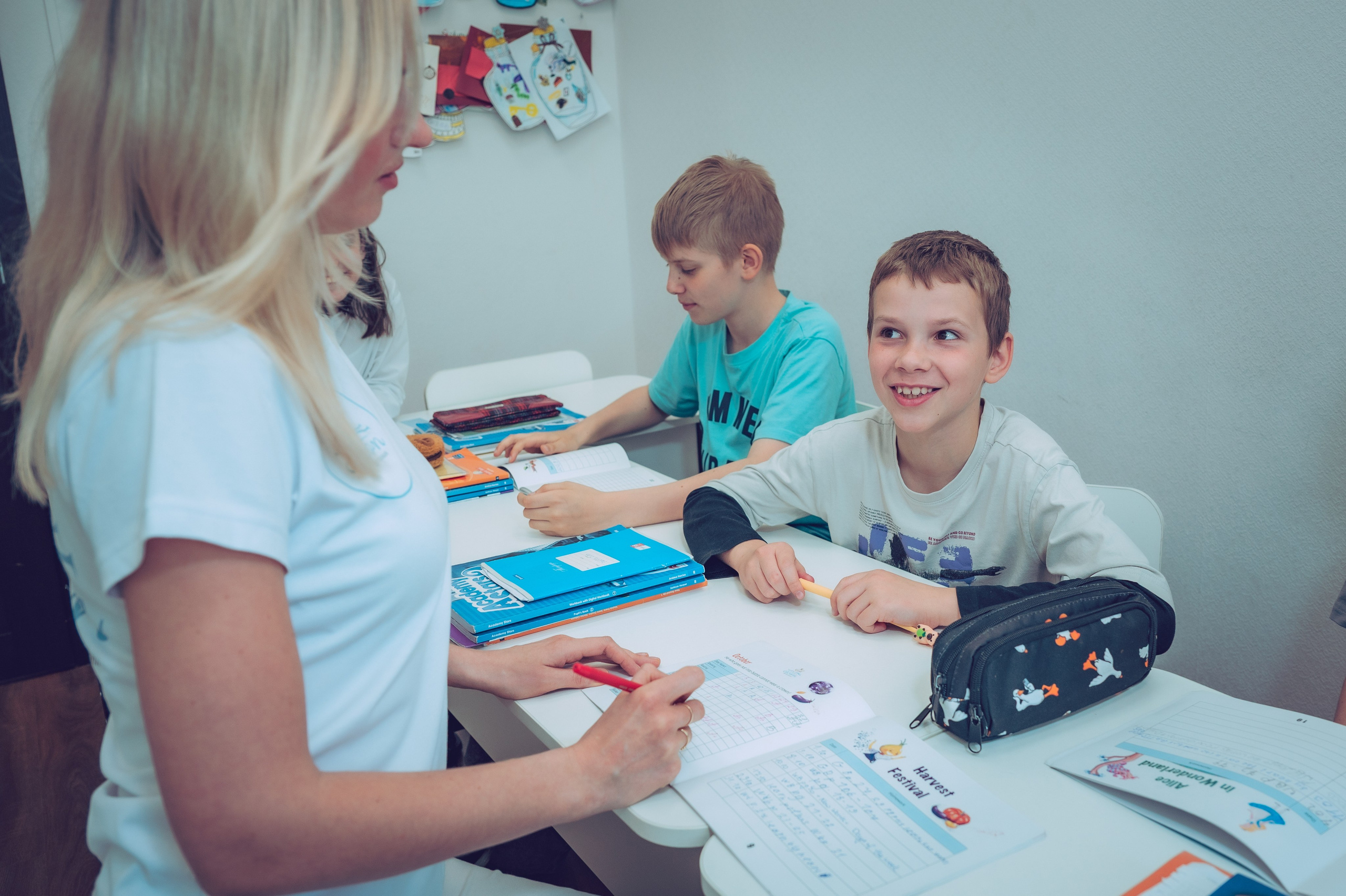 Контент фотосъемка для Английской гимназии Crown. Семейный фотограф Руслан Каримов Одинцово Москва