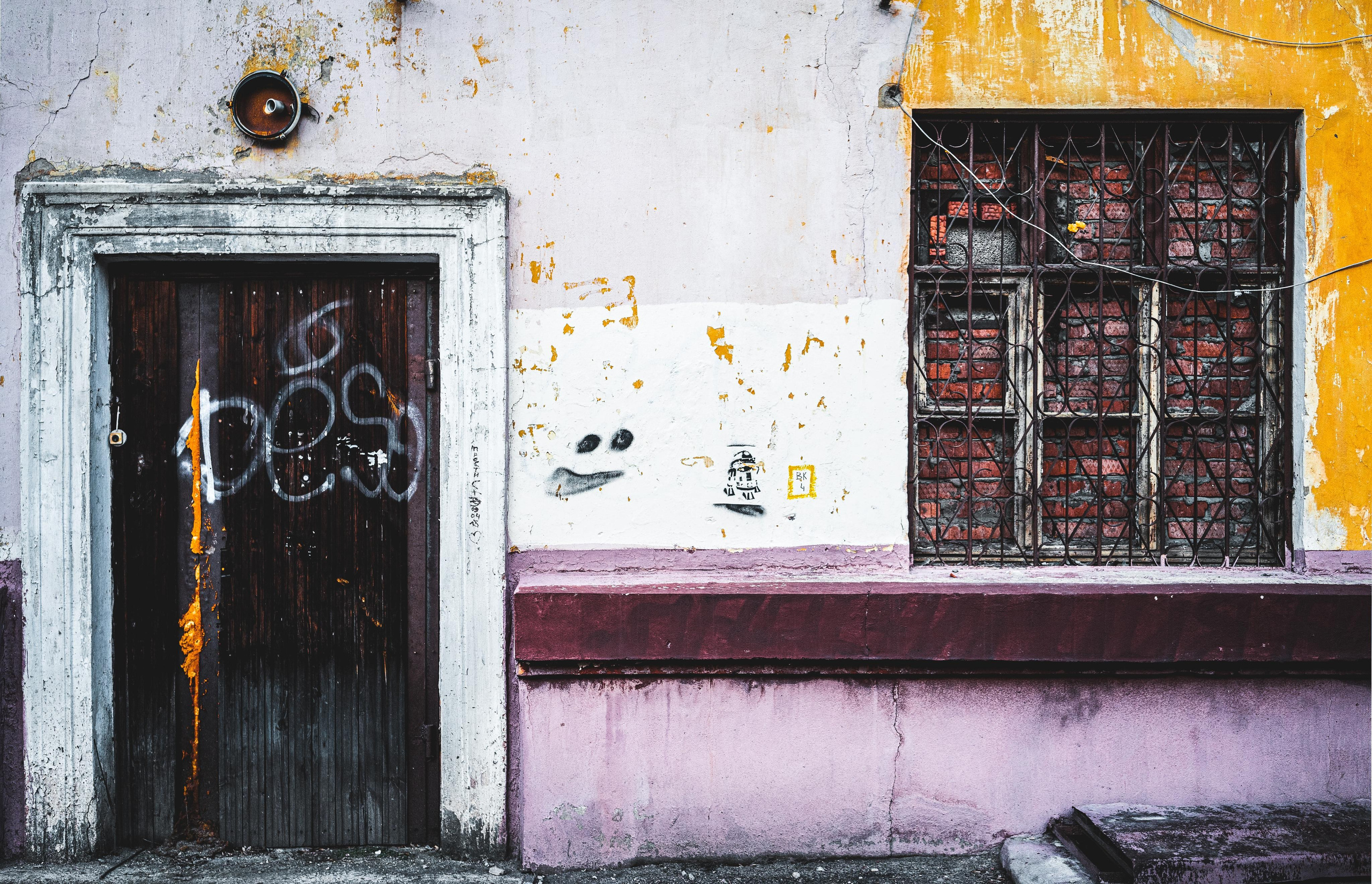 Projects. Oleg Kozachok — Photographer with Protanopia | Portraits, Texture & Light