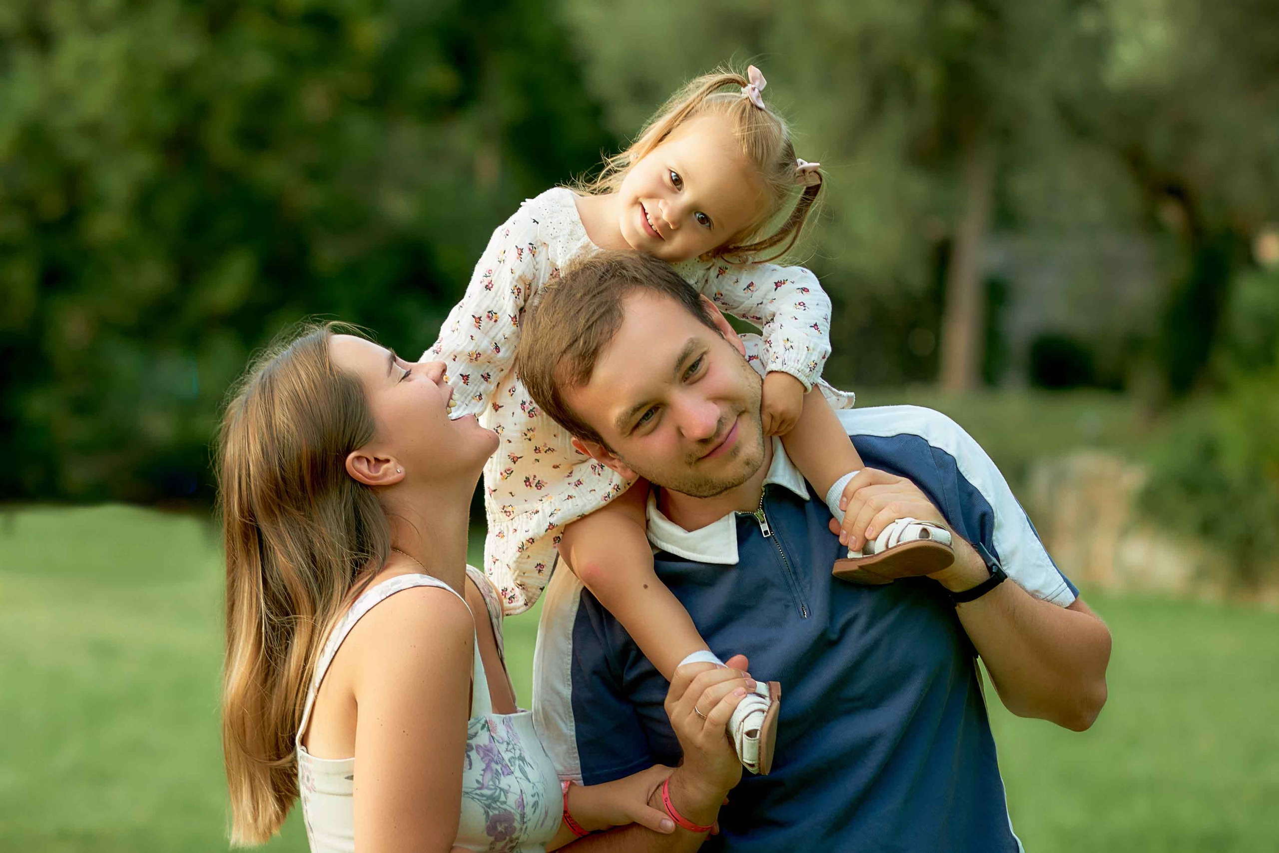 Семейная фотосессия в Черногории | Свети Стефан | 5 лет свадьбы — фотограф Эля Станевская