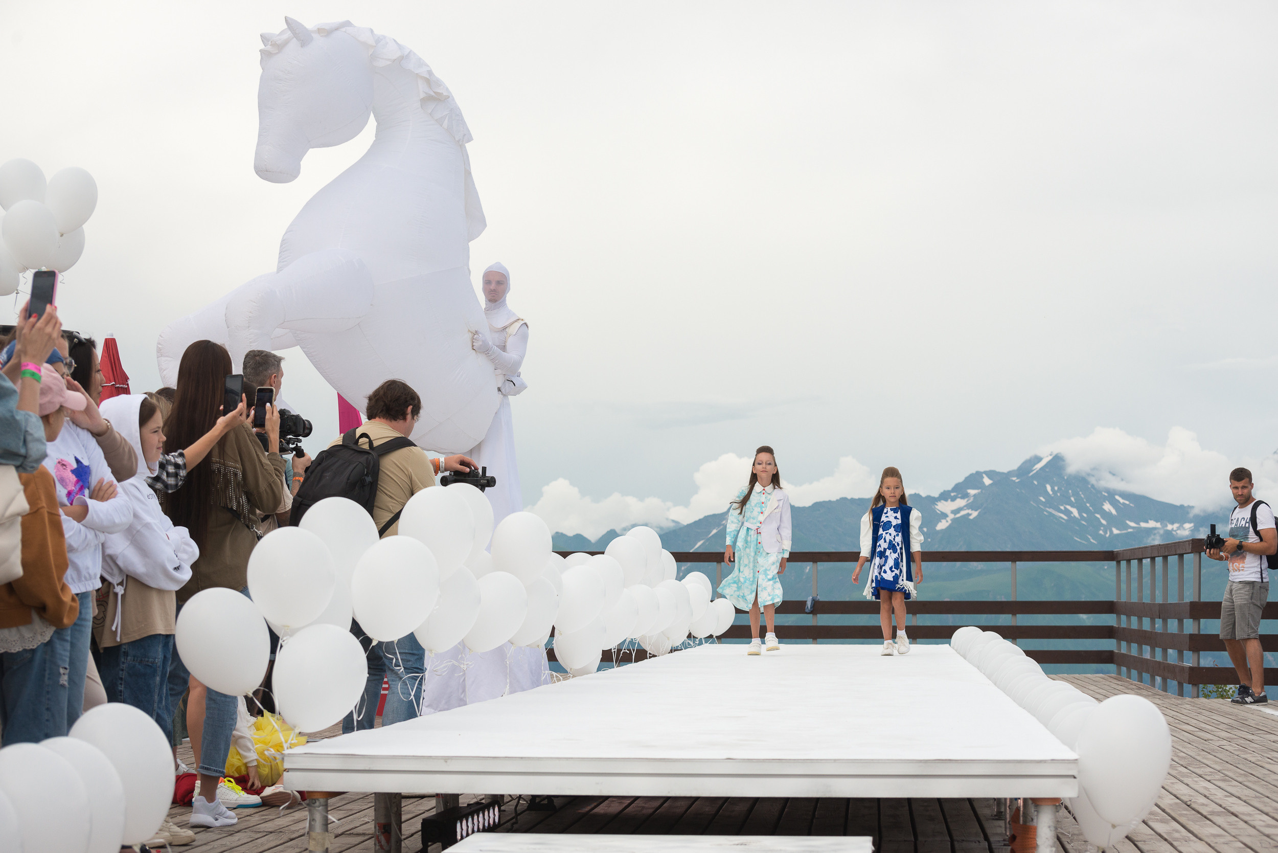 Высокогорный показ в Сочи. Портретный фотограф в Москве Алексей Михайлов