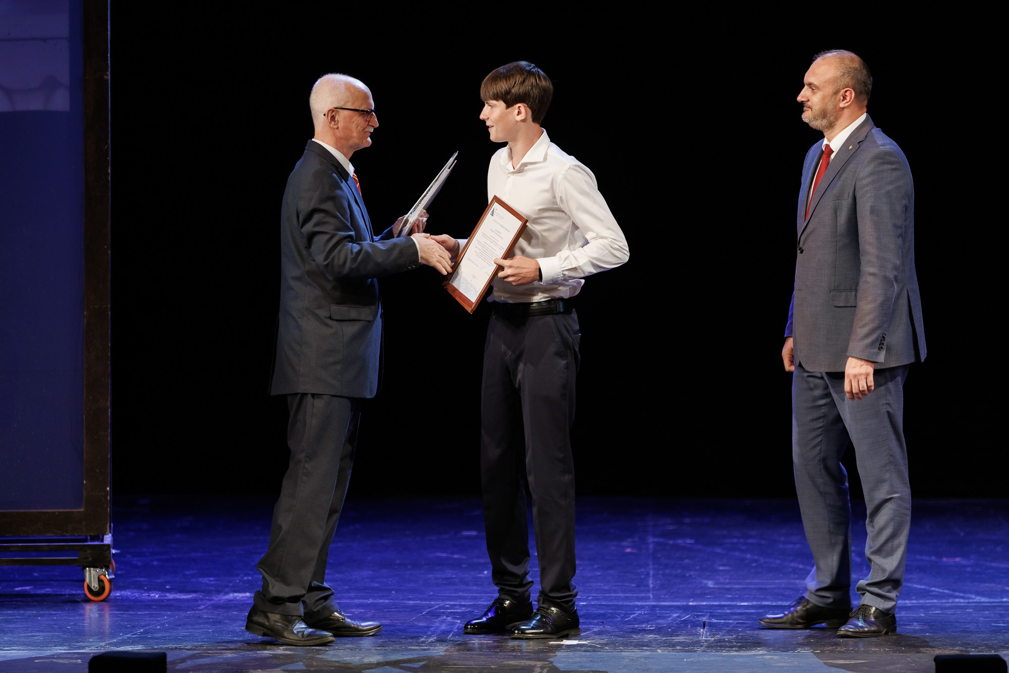 Выпускной вечер в Севастопольской гимназии № 1 имени А. С. Пушкина. Свадебный фотограф, фотосъемка в Крыму, Севастополе, Симферополе, Ялте