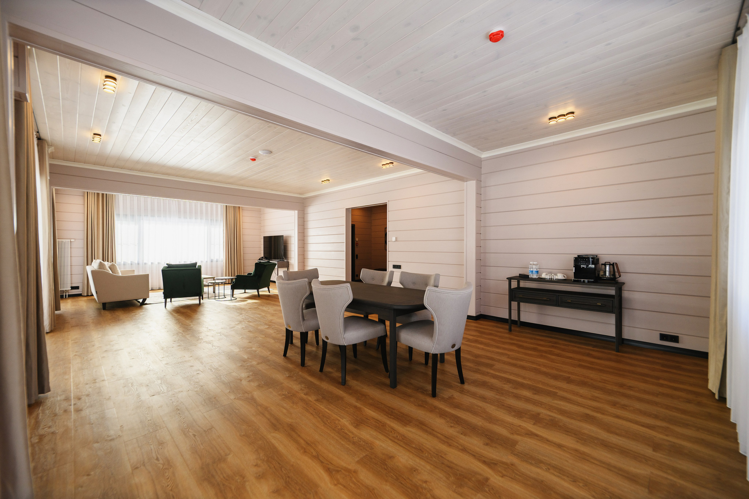 Фотосъемка базы отдыха в Петропавловске-Камчатском, Профессиональная съемка интерьеров в Петропавловске-Камчатском, Съемка природы Камчатки для базы отдыха в Петропавловске-Камчатском, Красивые фото территории базы отдыха в Петропавловске-Камчатском, Заказать фотосъемку базы отдыха в Петропавловске-Камчатском.