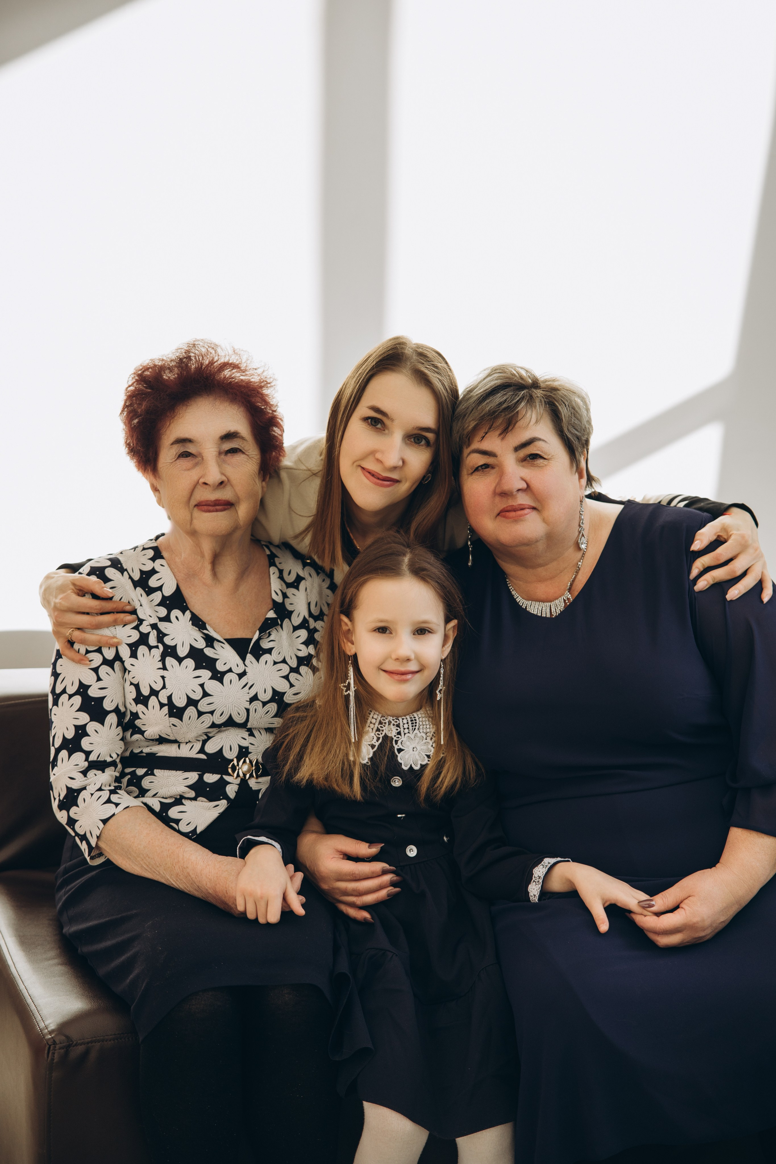 4 поколения. Свадебный, семейный фотограф в Иркутске Светлана Макаричева