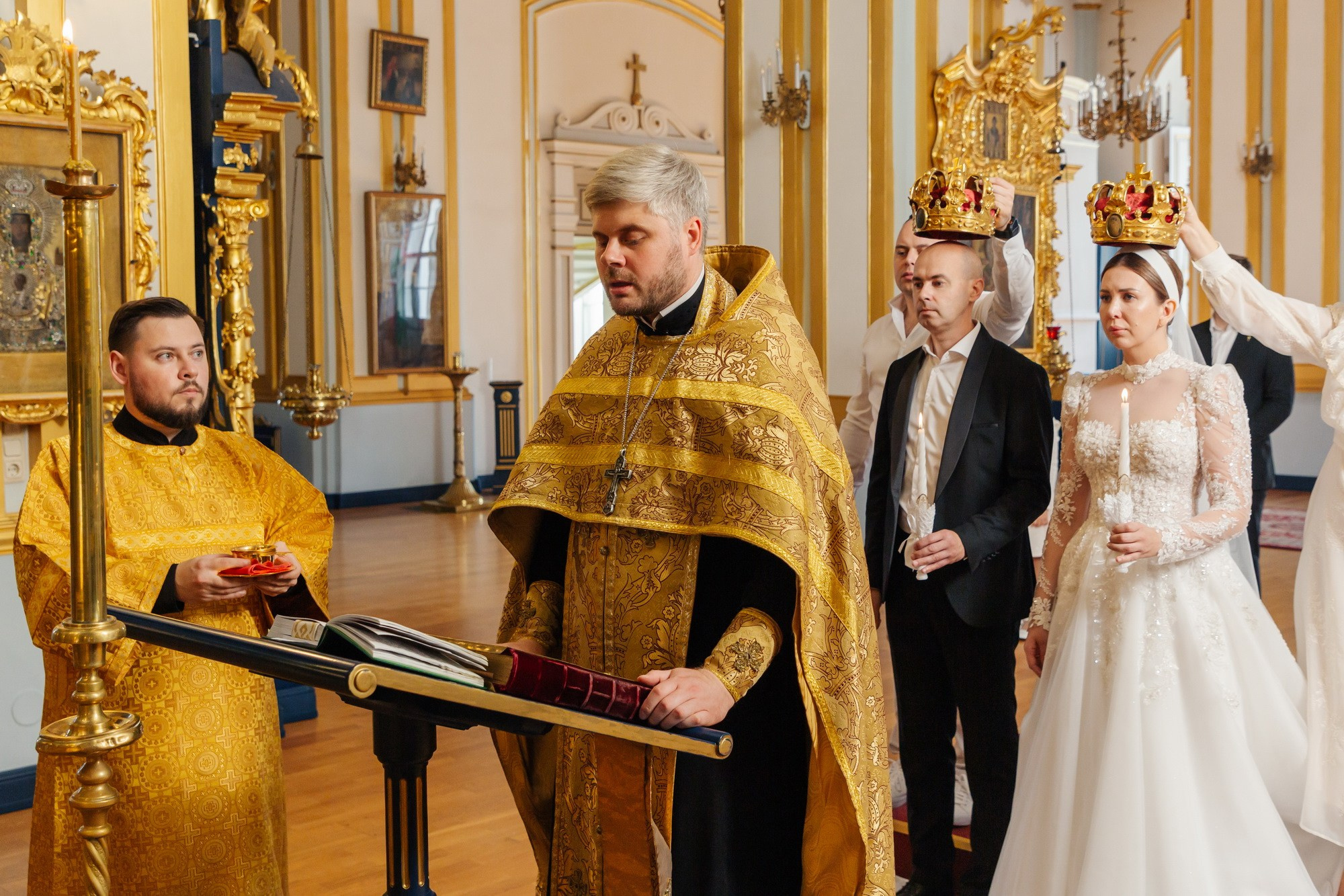 Николо Богоявленский морской собор венчание. Фотограф крещение венчание в Петербурге! Помогает подобрать храм и посоветовал душевного батюшку в СПб