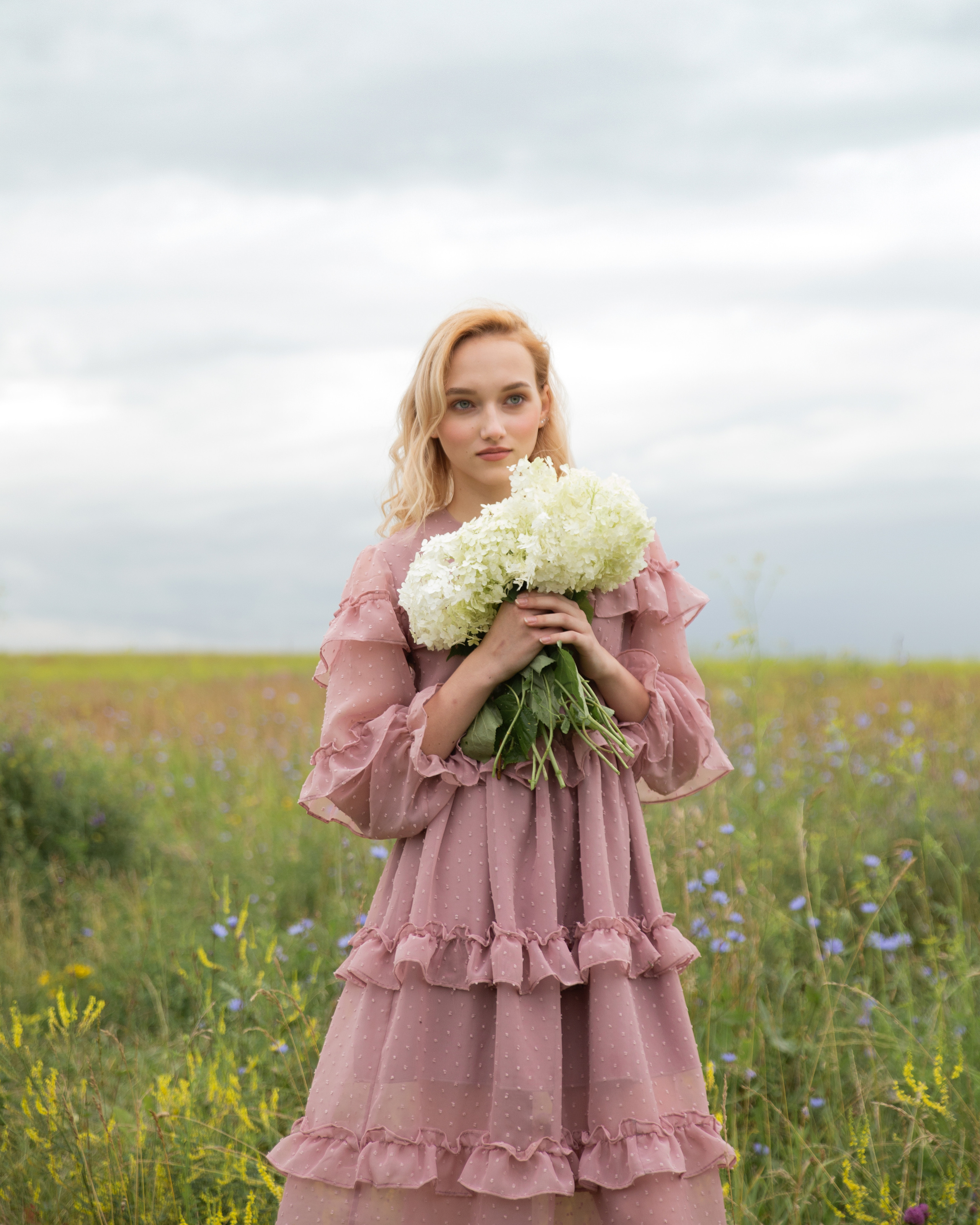 Девушки, гортензии, машина и собака. Анна Самохина. Фотограф. Москва