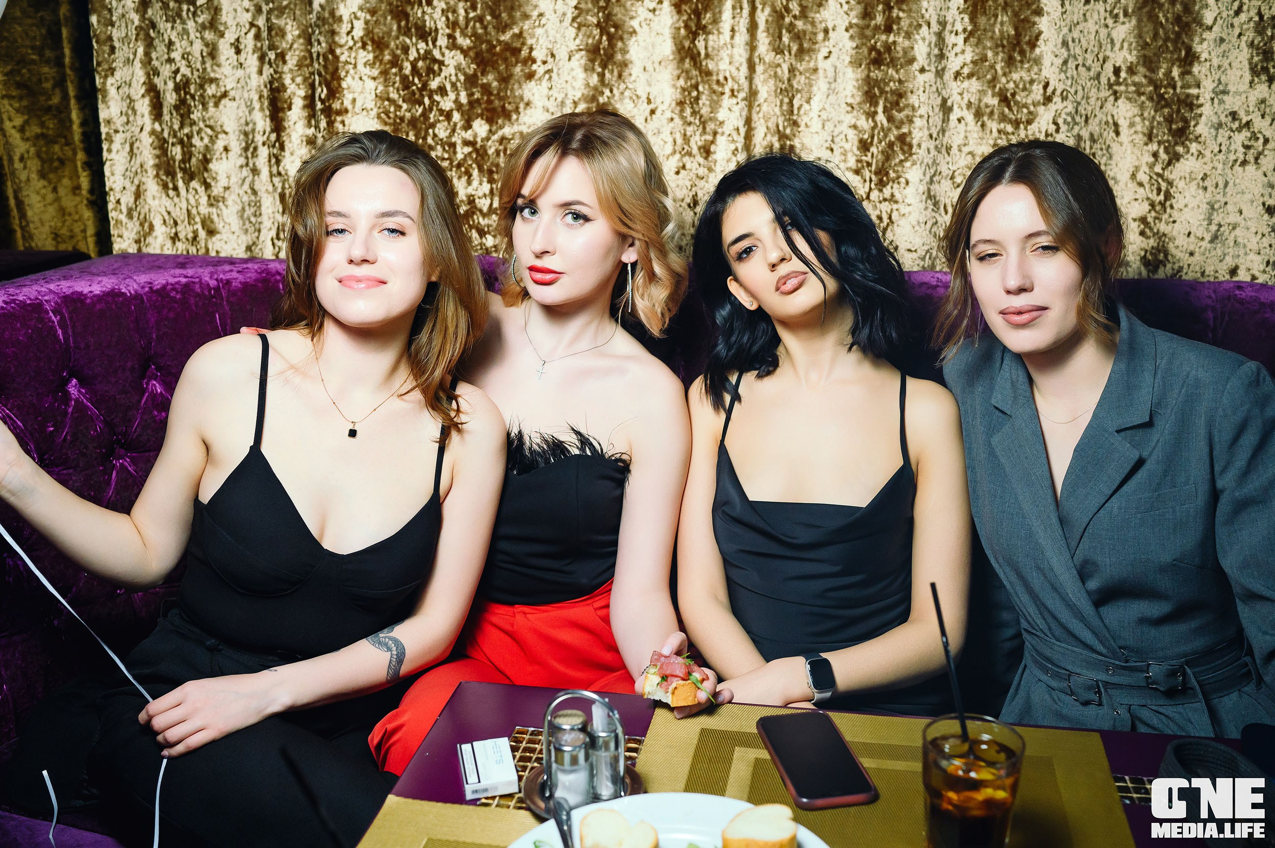 Фотоотчет из караоке-клуба Эйфория. One Media Life: фоторепортажи, фотоотчеты с мероприятий и заведений