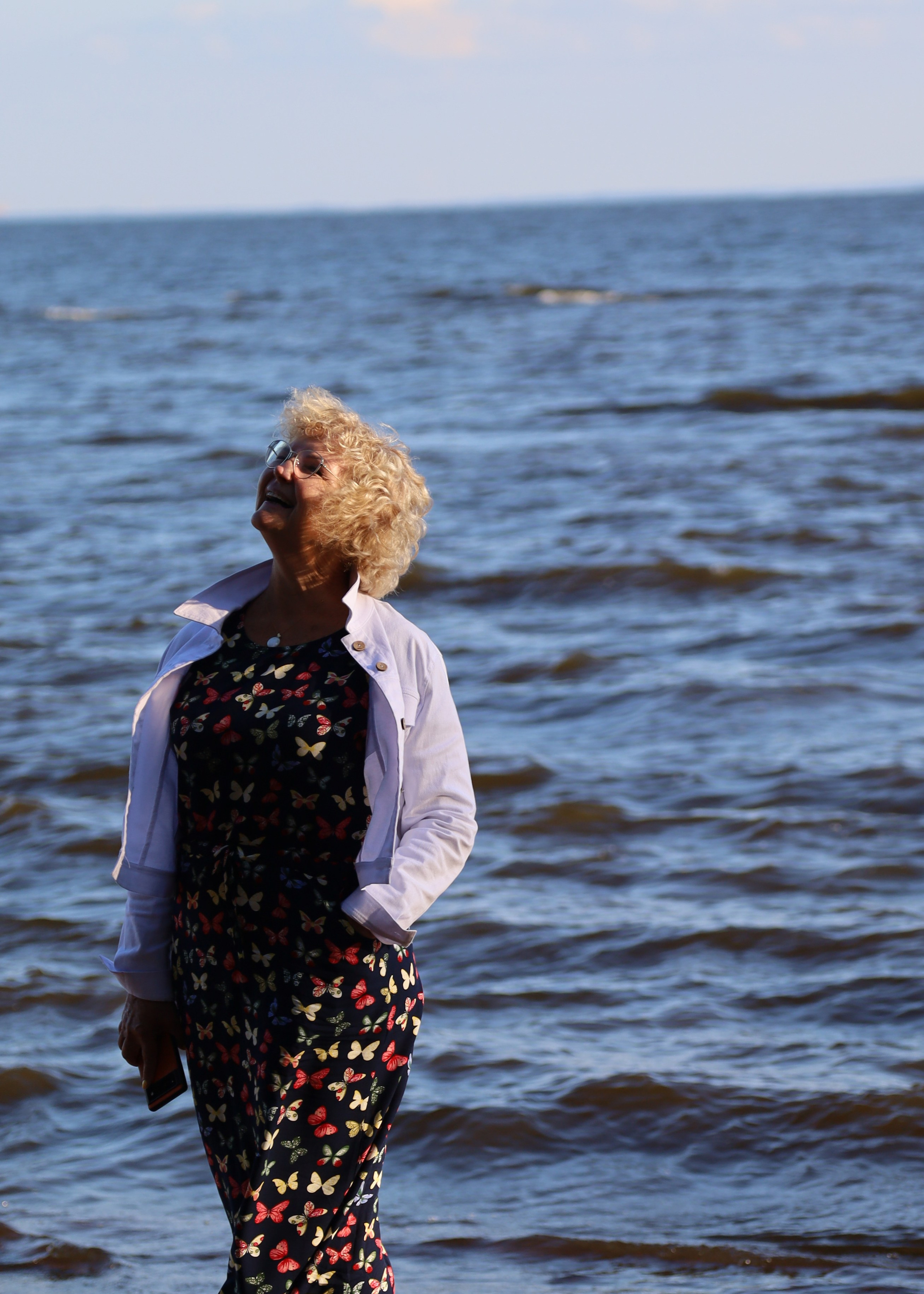 Фотосессия Дня Рождения на берегу Финского залива. Любовь Каширская — фотограф для малого бизнеса и специалистов