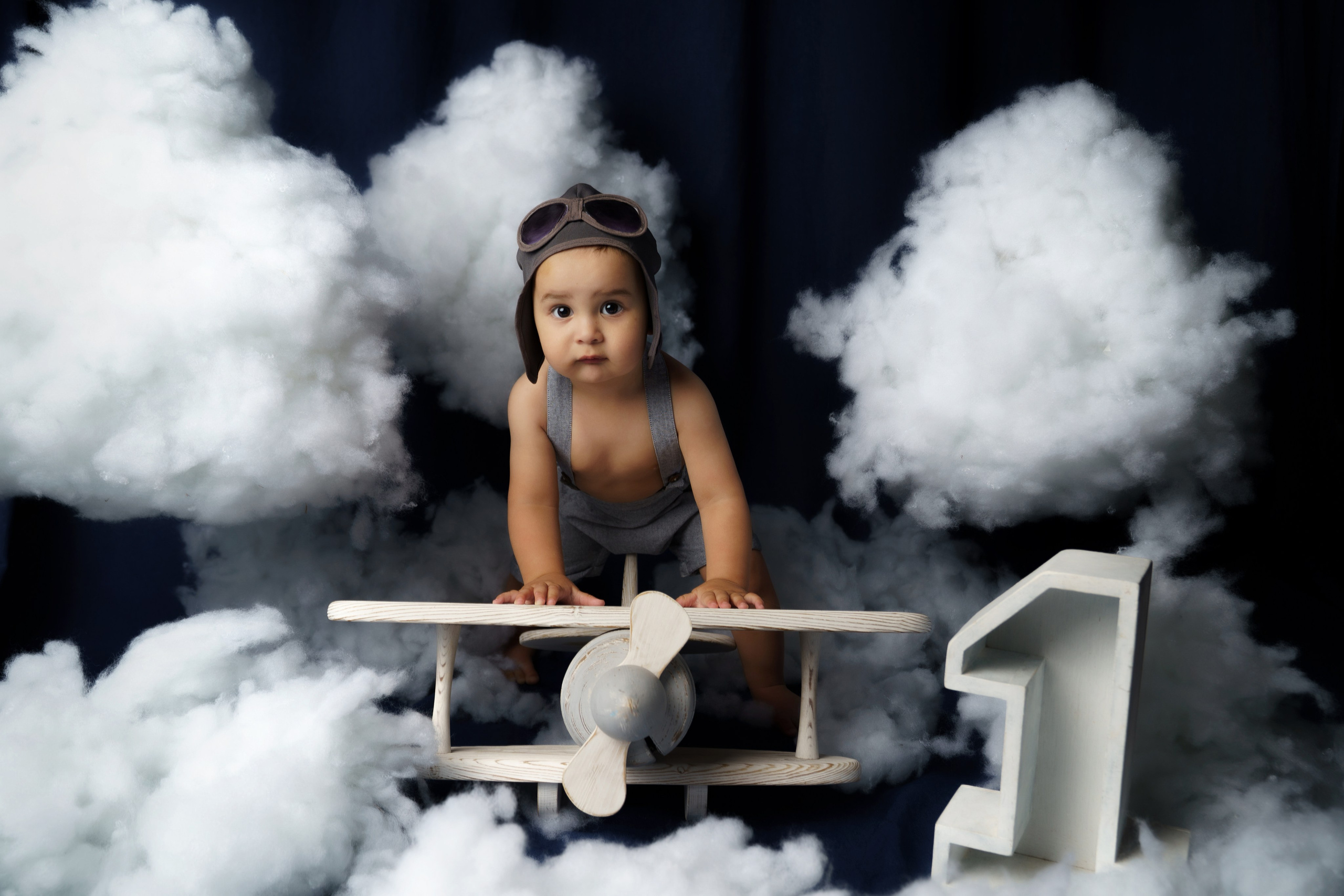 Фотосессия ГОДОВАСИЕ. Фотограф новорожденных, детей до года и беременных в Симферополе