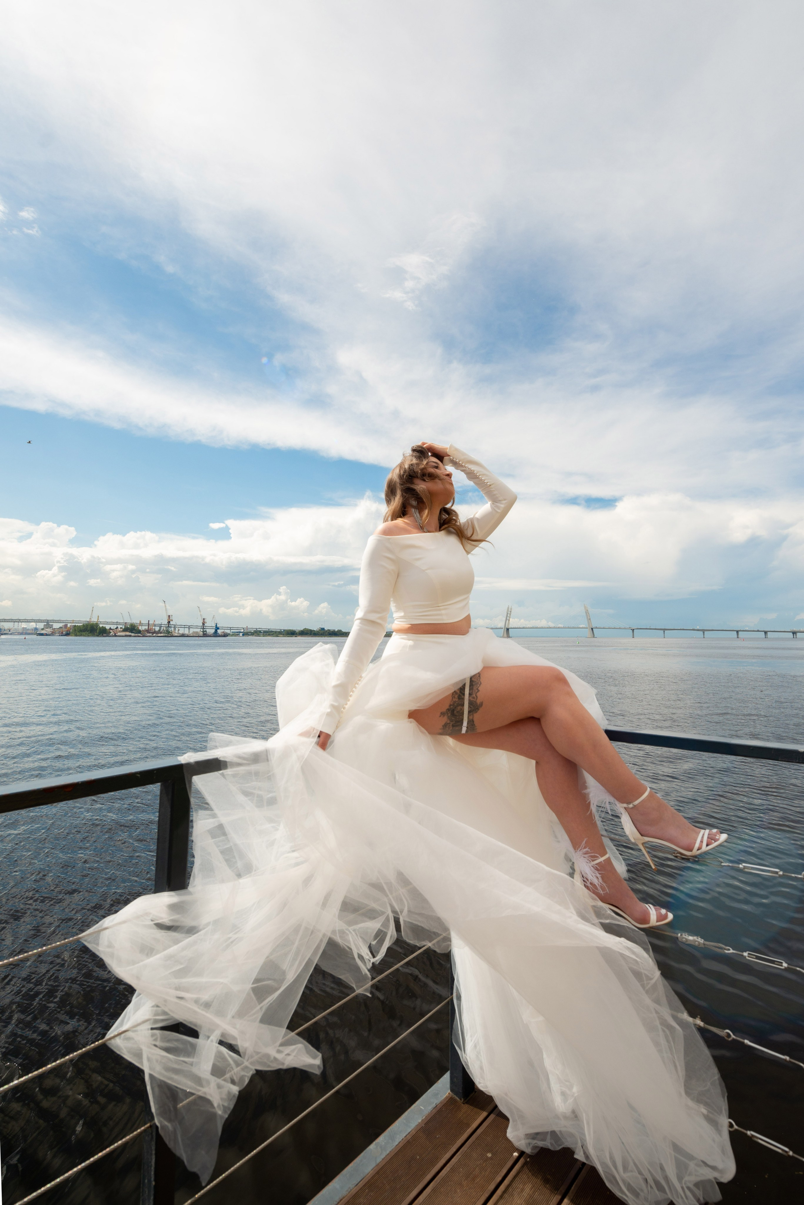 Экстравагантная свадебная фотосессия Светланы и Славы по нетрадиционным и оригинальным местам для свадебной прогулки в Санкт-Петербурге. Портретный, семейный и свадебный фотограф в Санкт-Петербурге и в Пушкине Ширяев Денис