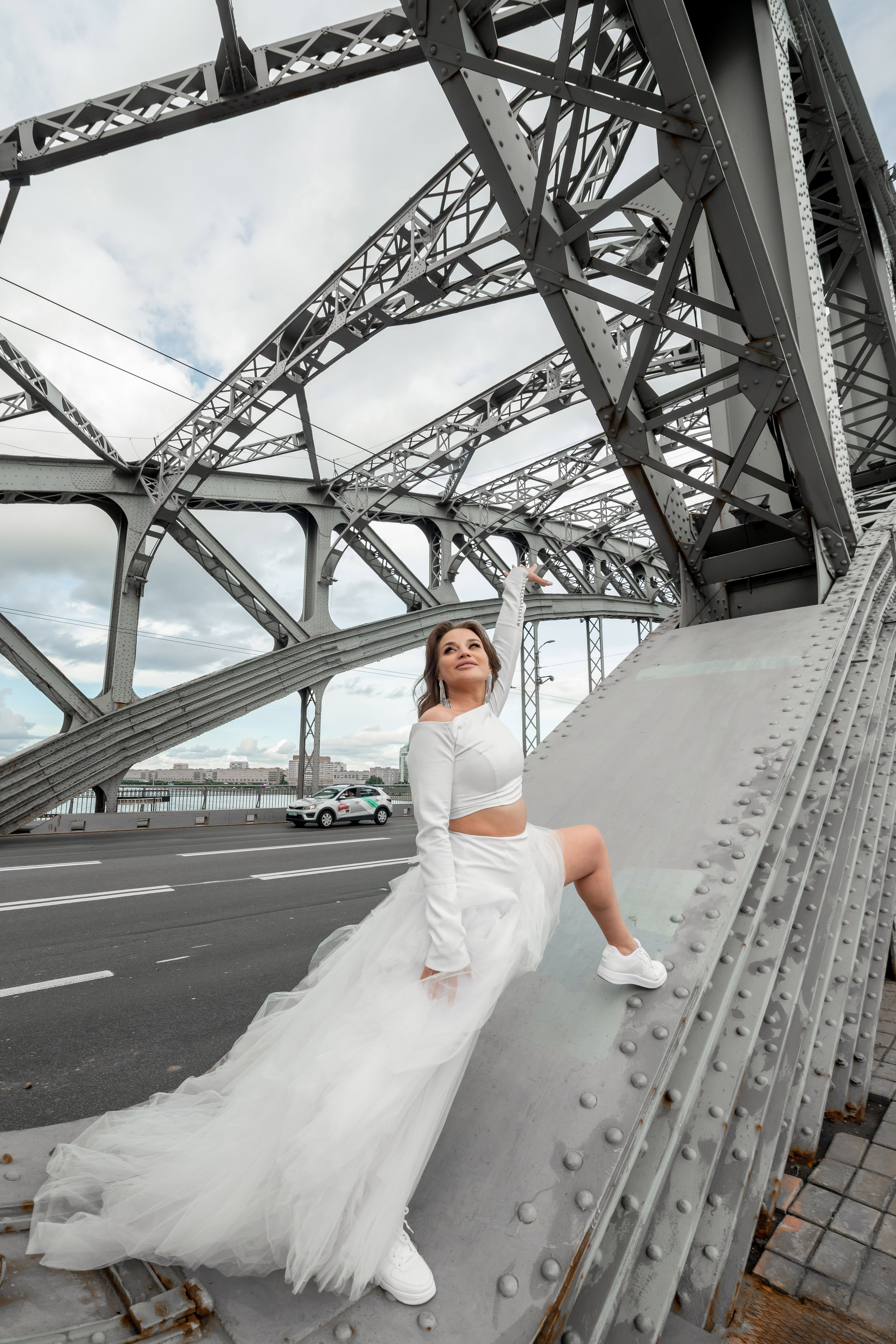 Экстравагантная свадебная фотосессия Светланы и Славы по нетрадиционным и оригинальным местам для свадебной прогулки в Санкт-Петербурге. Портретный, семейный и свадебный фотограф в Санкт-Петербурге и в Пушкине Ширяев Денис