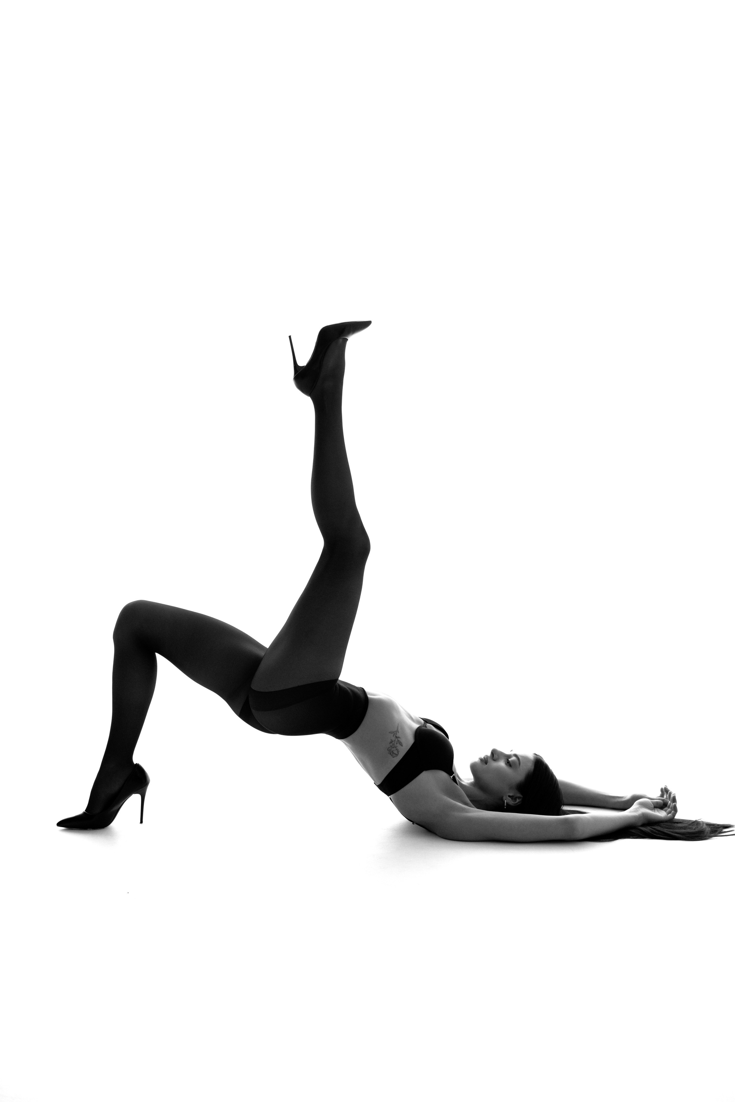 Фото белья на модели Алина М для каталога и маркетплейсов