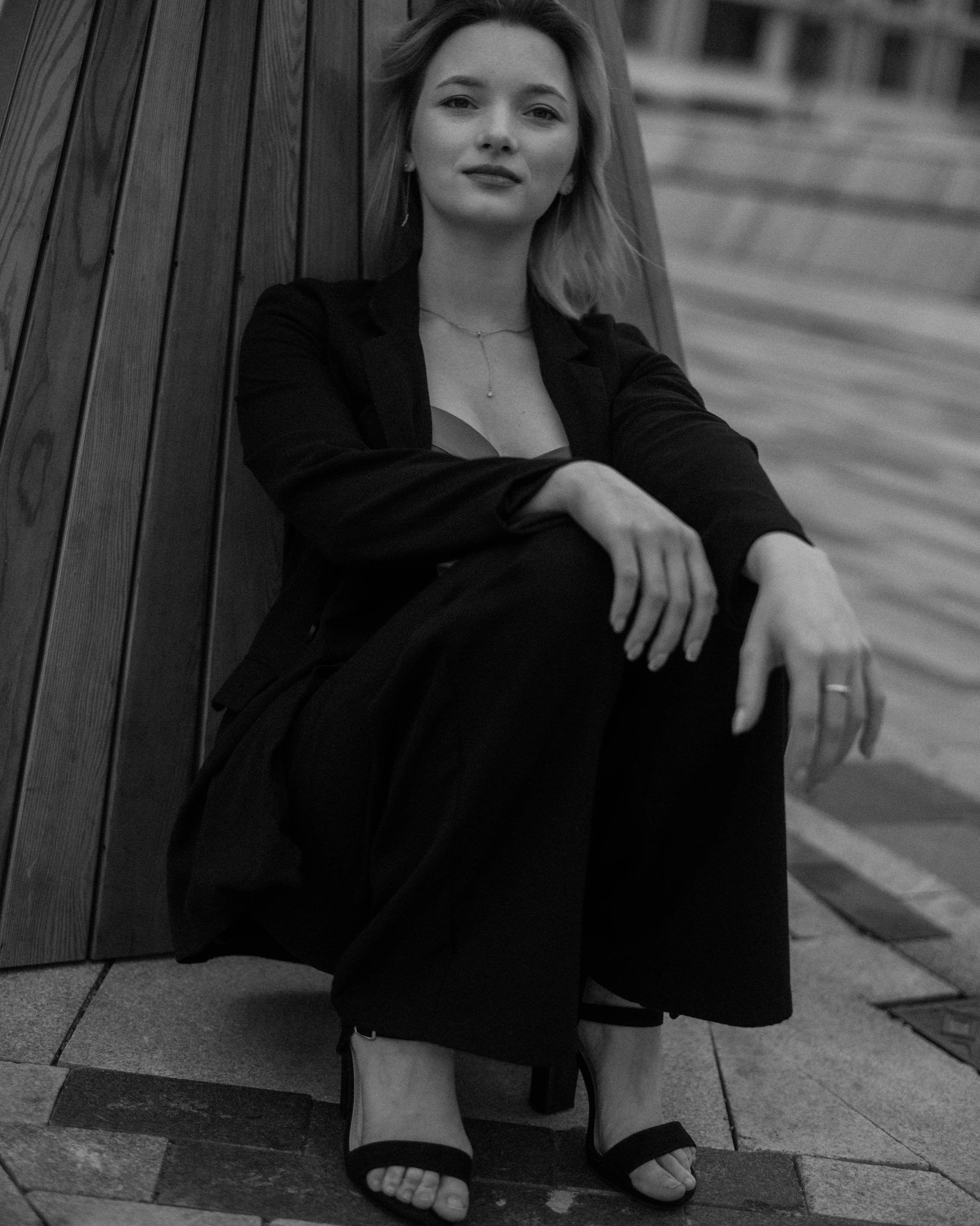 Аня. Женский фотограф. Создатель украшений ручной работы. Модель