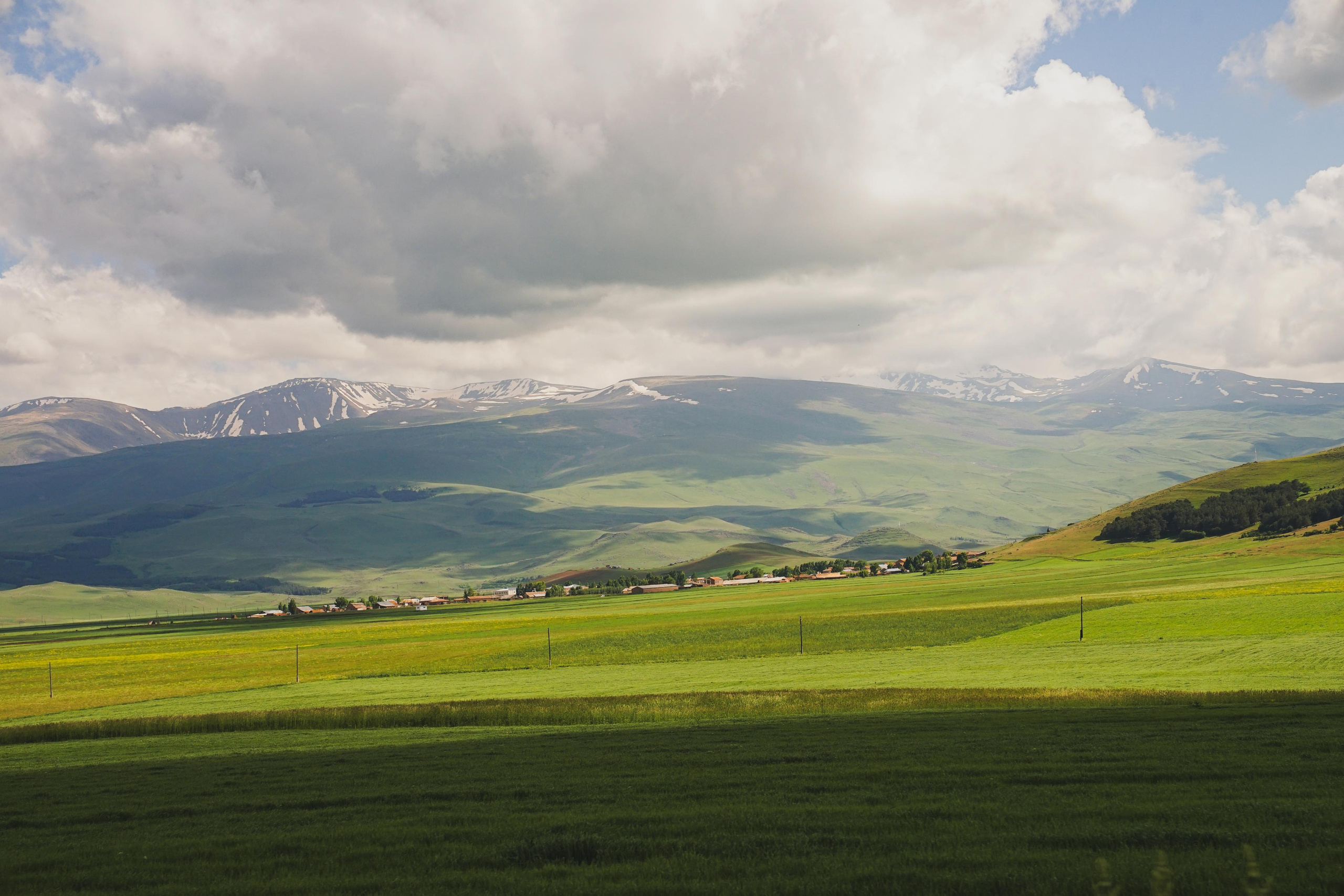 Armenia. Photograph and videograph in Israel