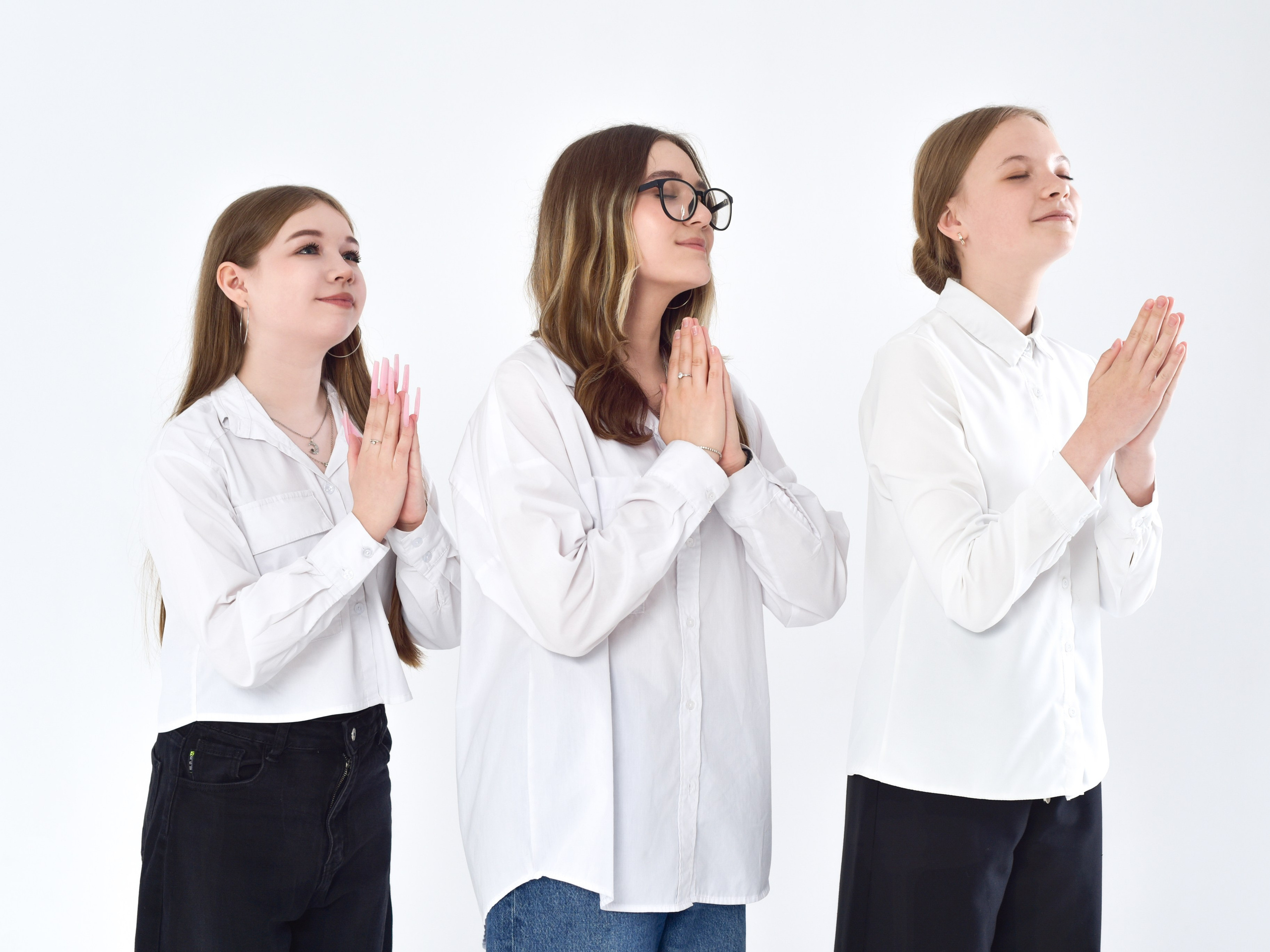 Выпускные альбомы в Тюмени для школ, садов, вузов спортивных секций