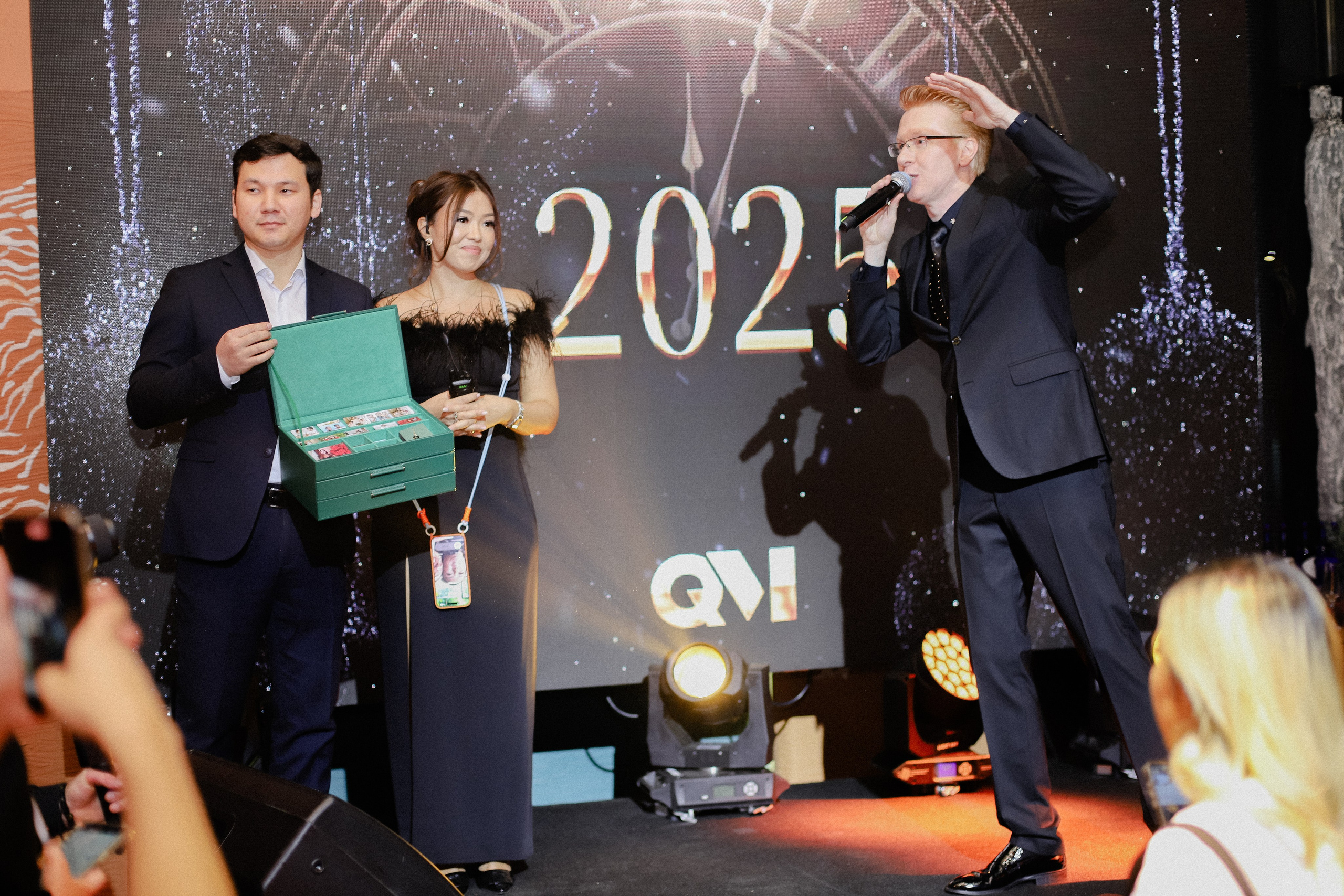 Корпоратив QM | 5.12. Фотограф в Алматы и Москве Даша Пушкина