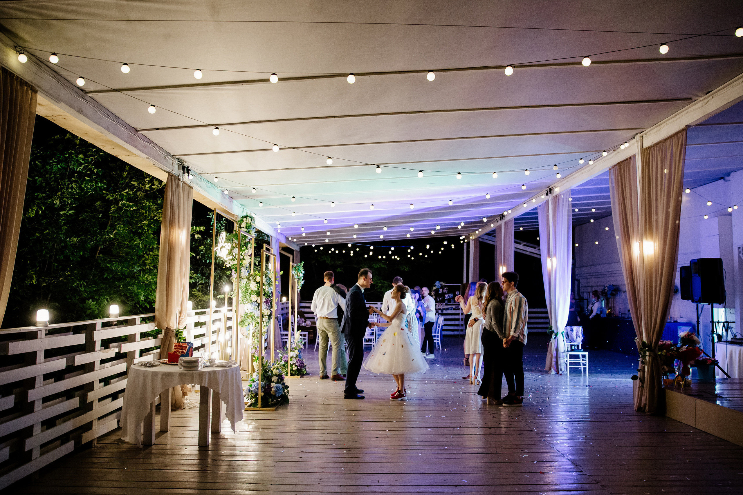 Дворец бракосочетания на ВДНХ. Свадьба на ВДНХ. Свадебный банкет в Forest Hall Форест Холл. Свадьба в Сокольниках. Свадебный и семейный фотограф Екатерина Иванова