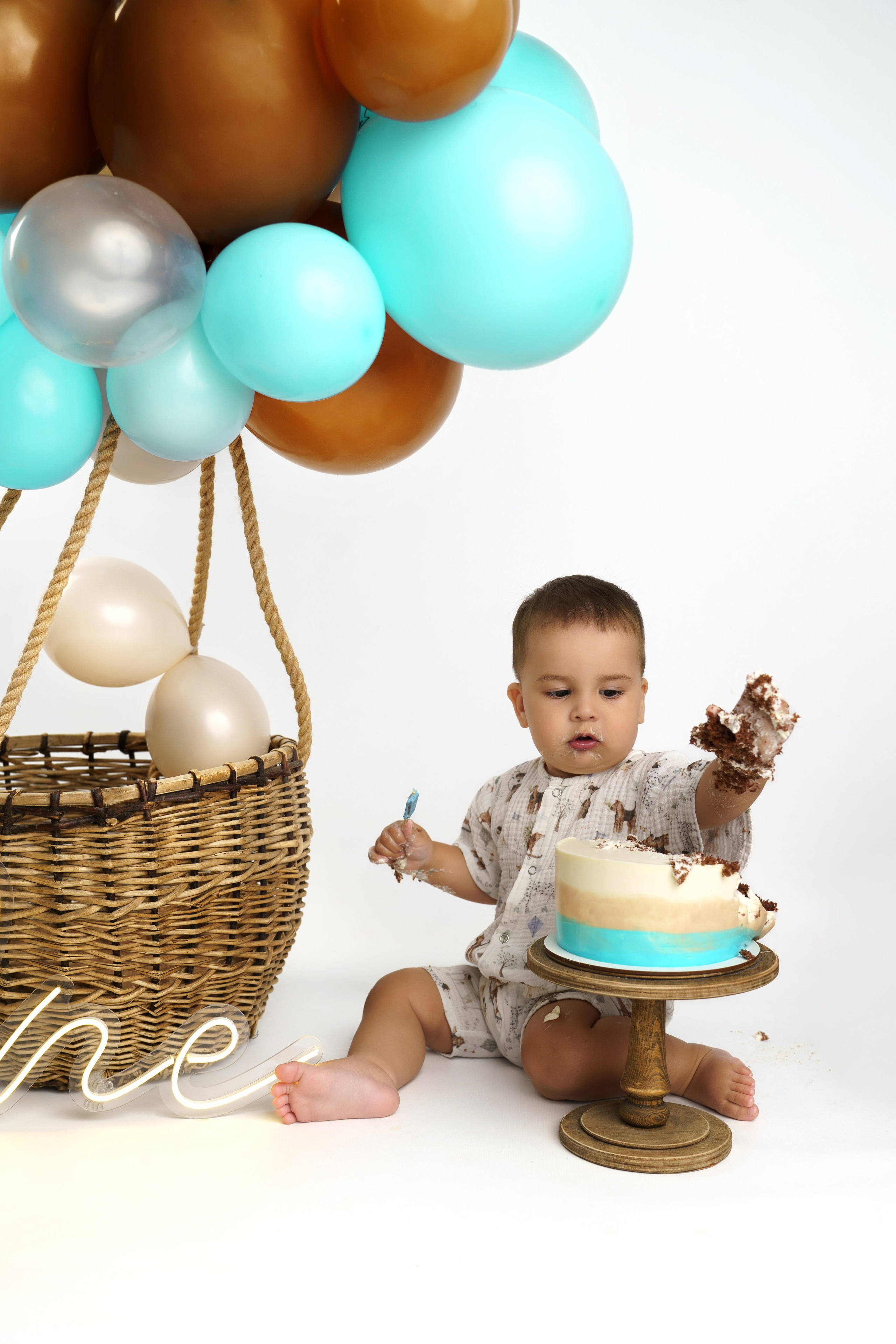 Фотосессия ГОДОВАСИЕ. Фотограф новорожденных, детей до года и беременных в Симферополе