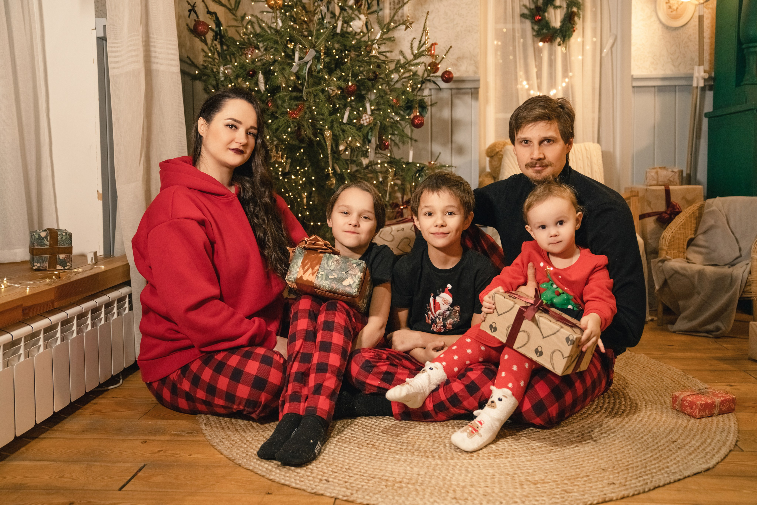 Семейная новогодняя фотоистория Полины и Андрея. Свадебный и семейный фотограф в Санкт-Петербурге Олеся Еремеева