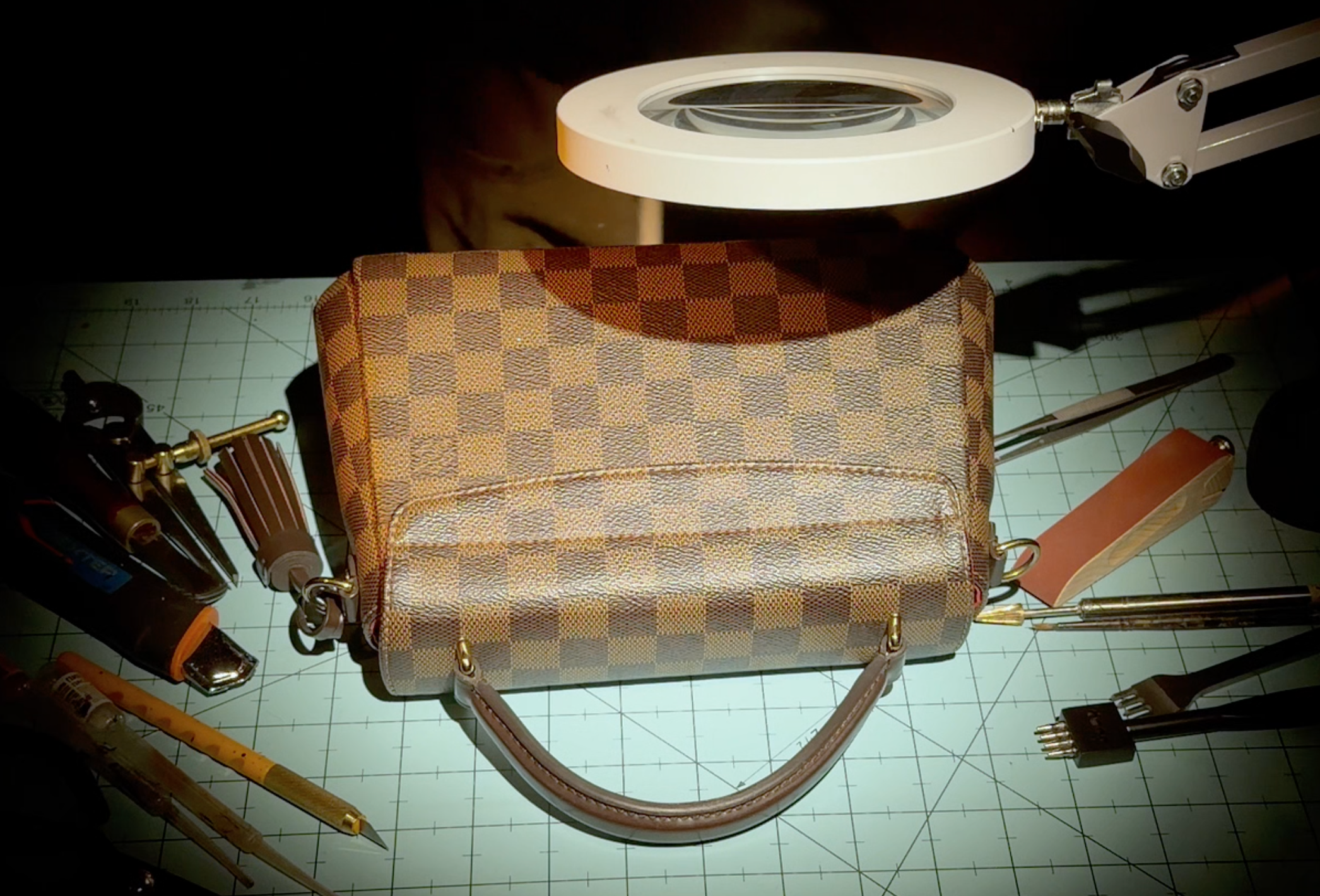 Authentication. RELUXE-ATELIER