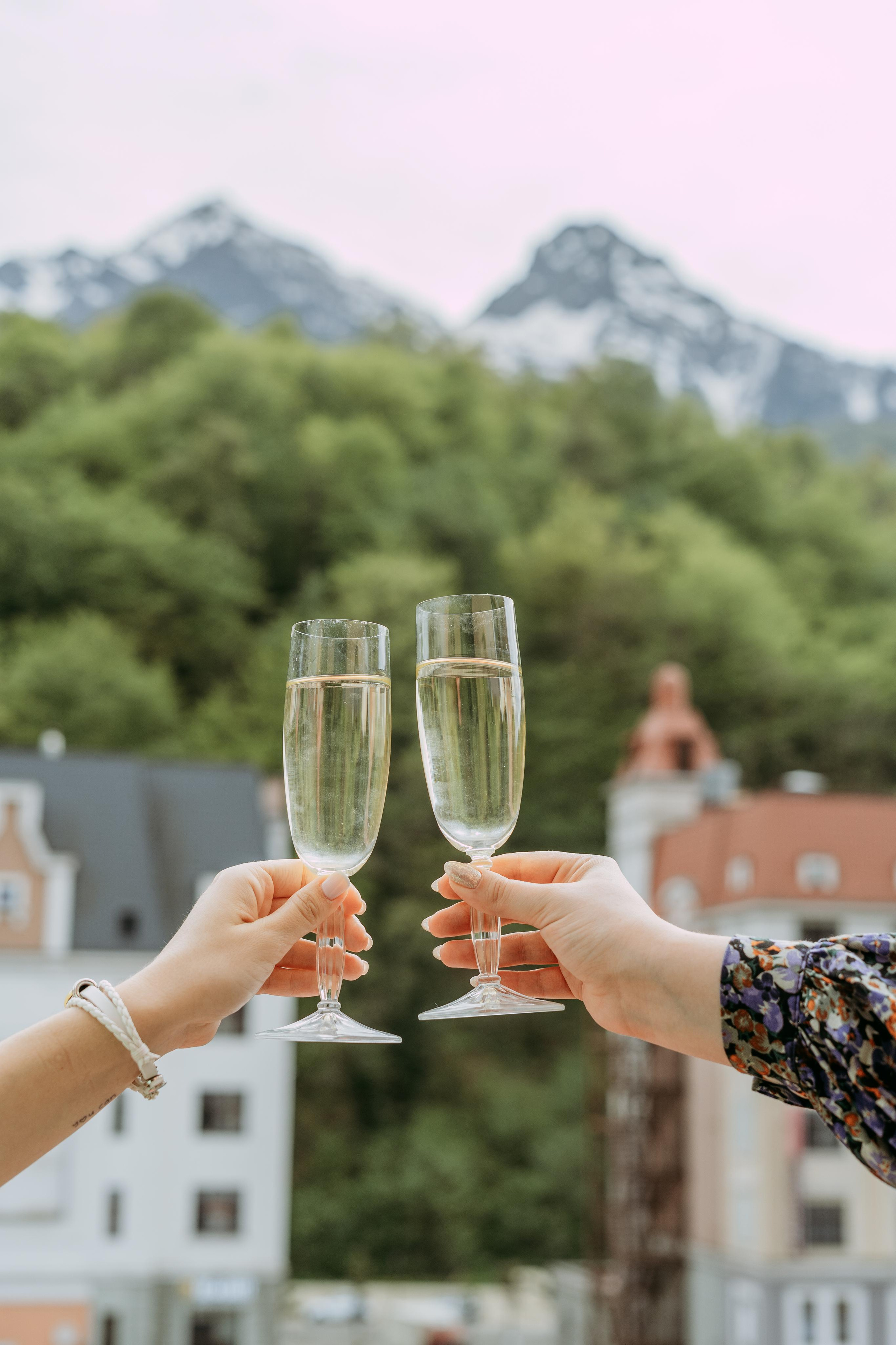 Катя и Маша в Красной Поляне. Фотограф в Сочи и Абхазии | Фототуры | September Air