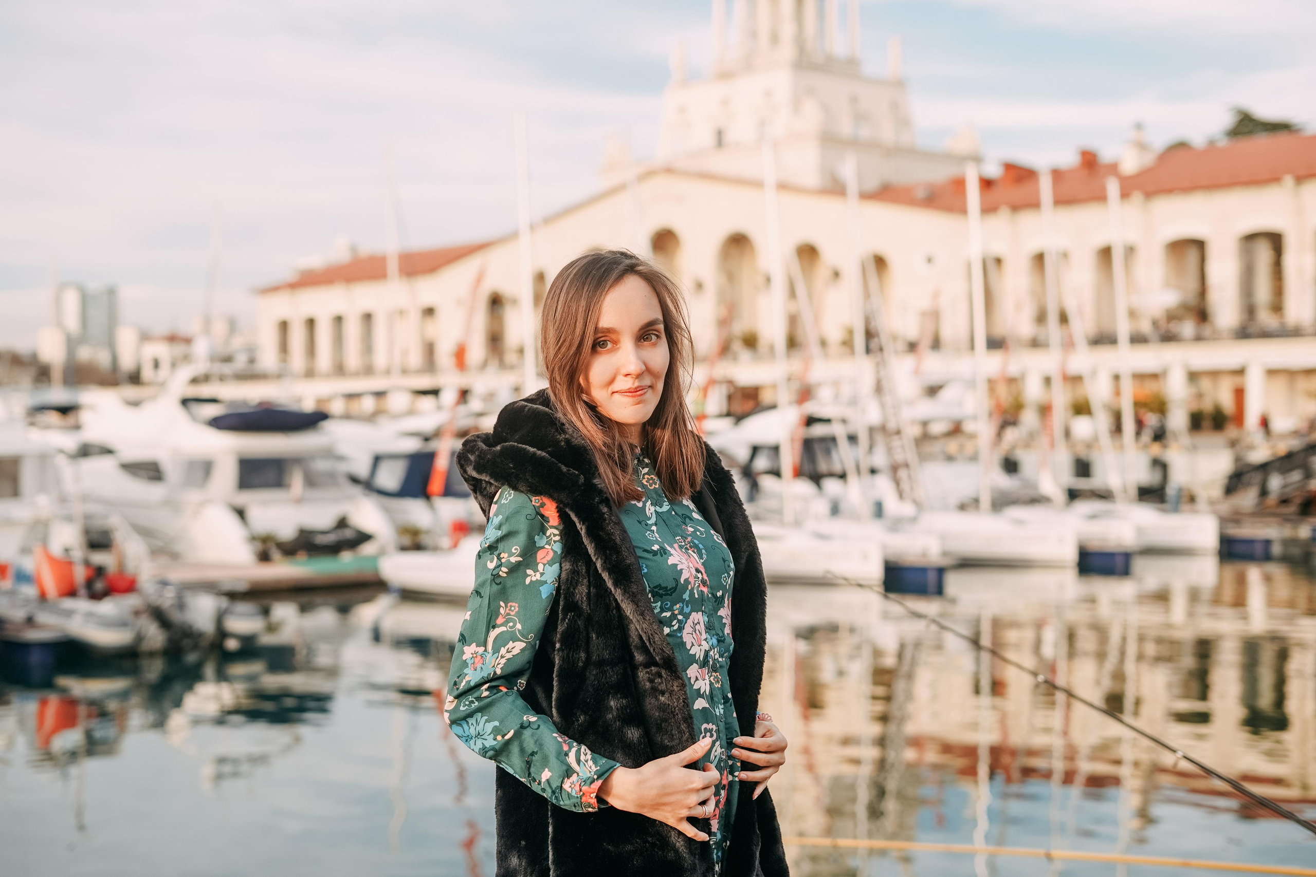 Артем, Надя, Миша, Коля и Федя в морском порту Сочи. Фотограф в Сочи и Абхазии | Фототуры | September Air