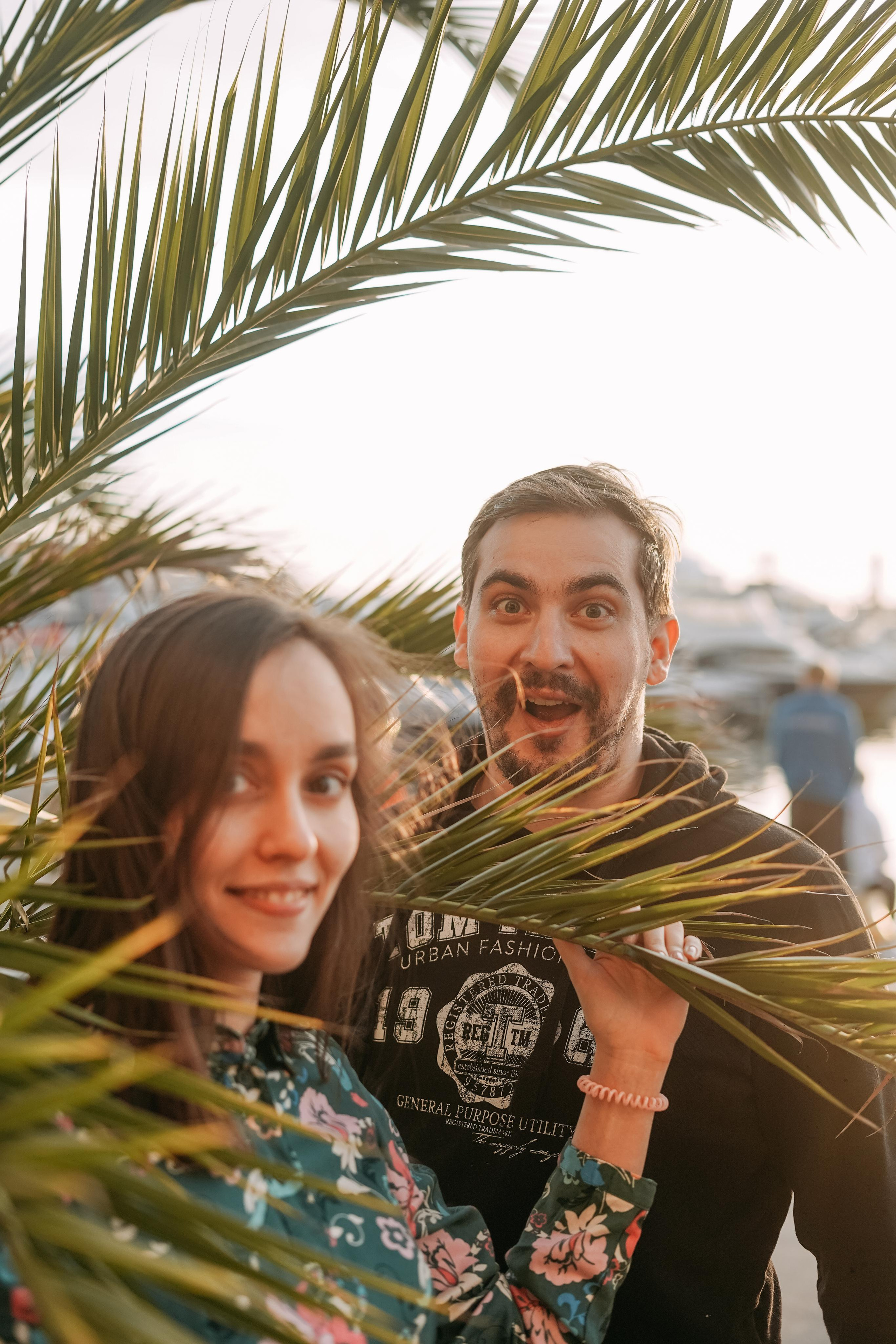 Артем, Надя, Миша, Коля и Федя в морском порту Сочи. Фотограф в Сочи и Абхазии | Фототуры | September Air