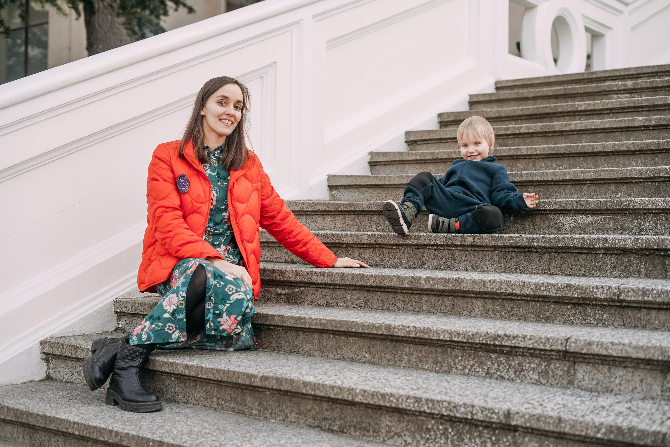 Артем, Надя, Миша, Коля и Федя в морском порту Сочи. Фотограф в Сочи и Абхазии | Фототуры | September Air