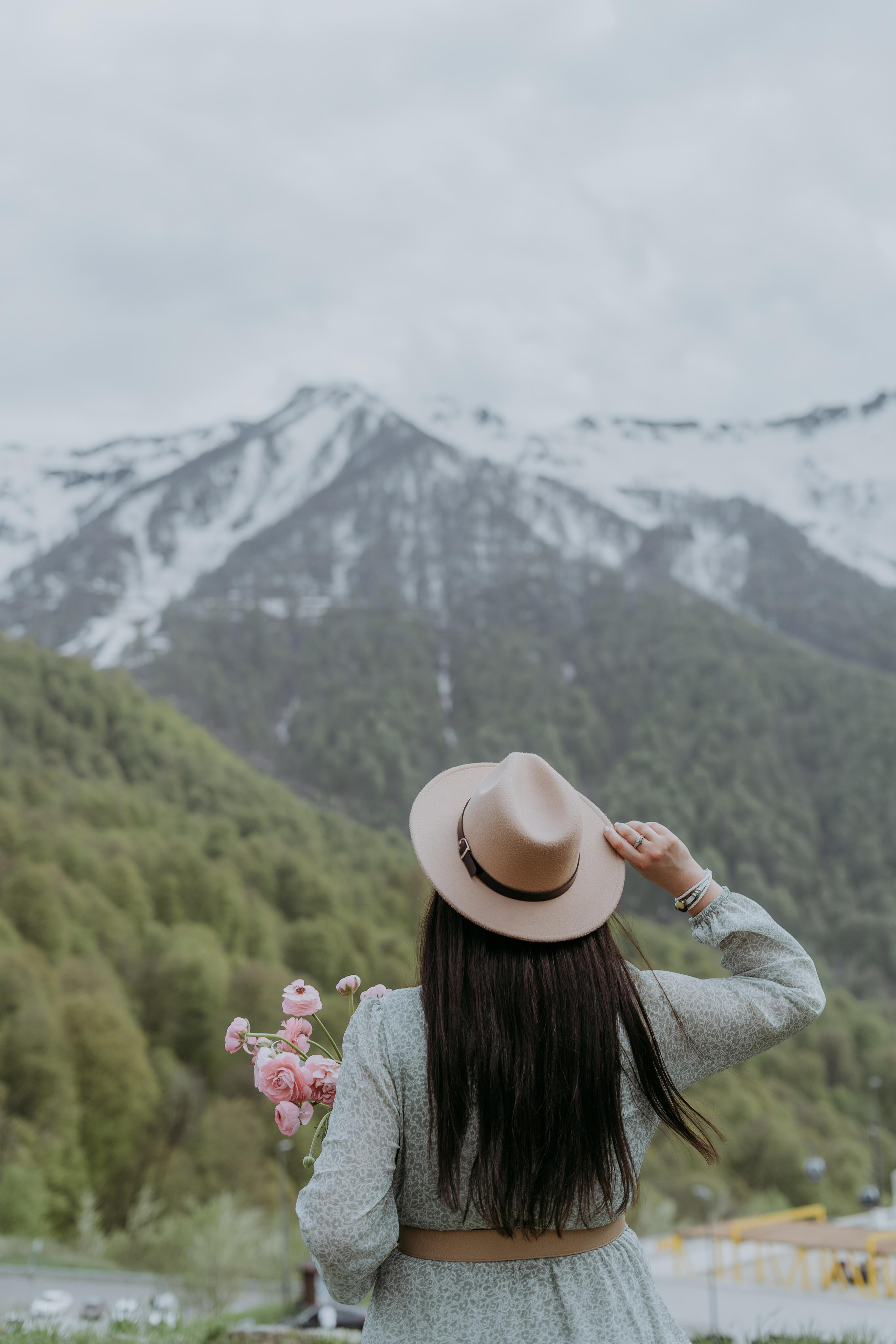Катя и Маша в Красной Поляне. Фотограф в Сочи и Абхазии | Фототуры | September Air