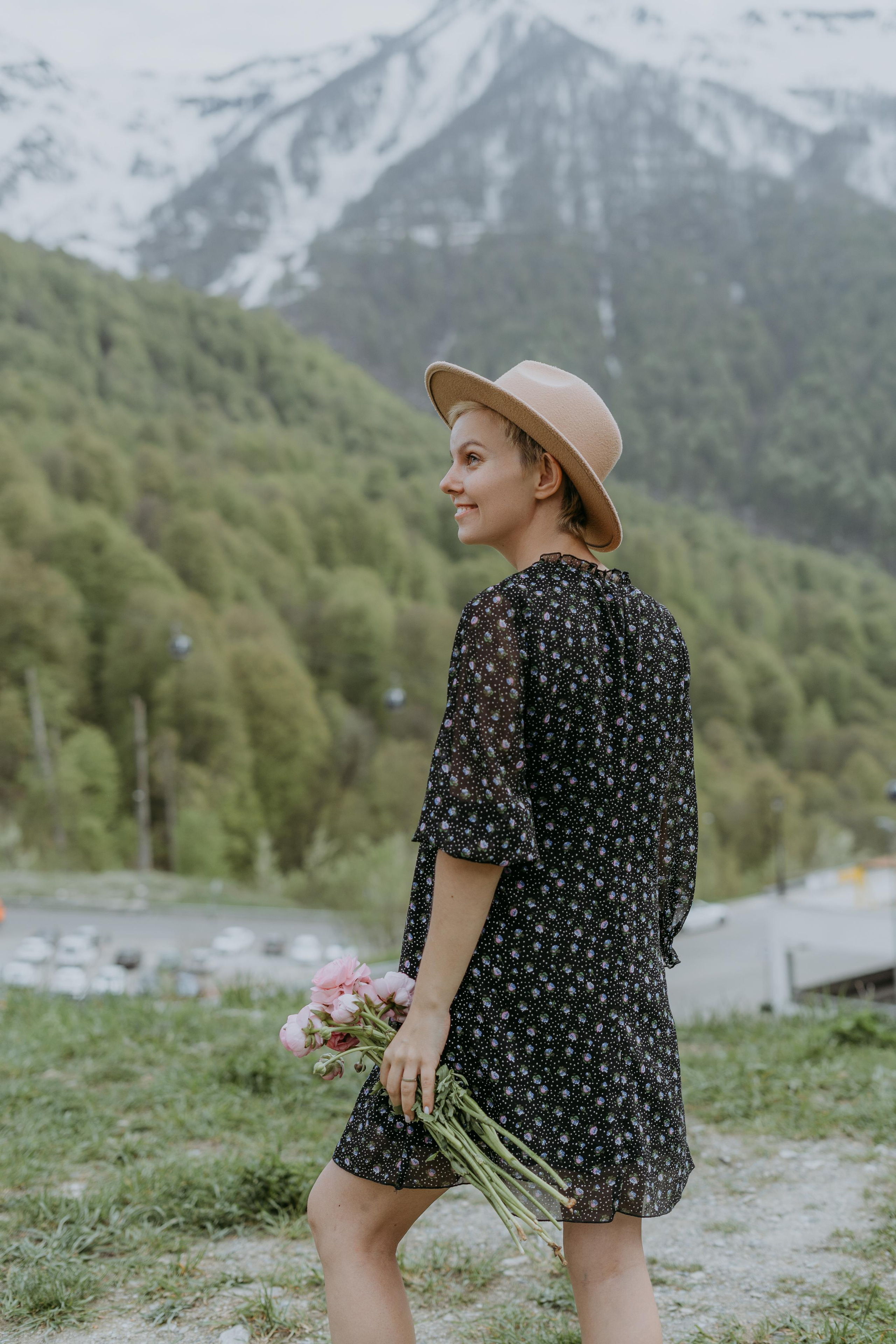 Катя и Маша в Красной Поляне. Фотограф в Сочи и Абхазии | Фототуры | September Air