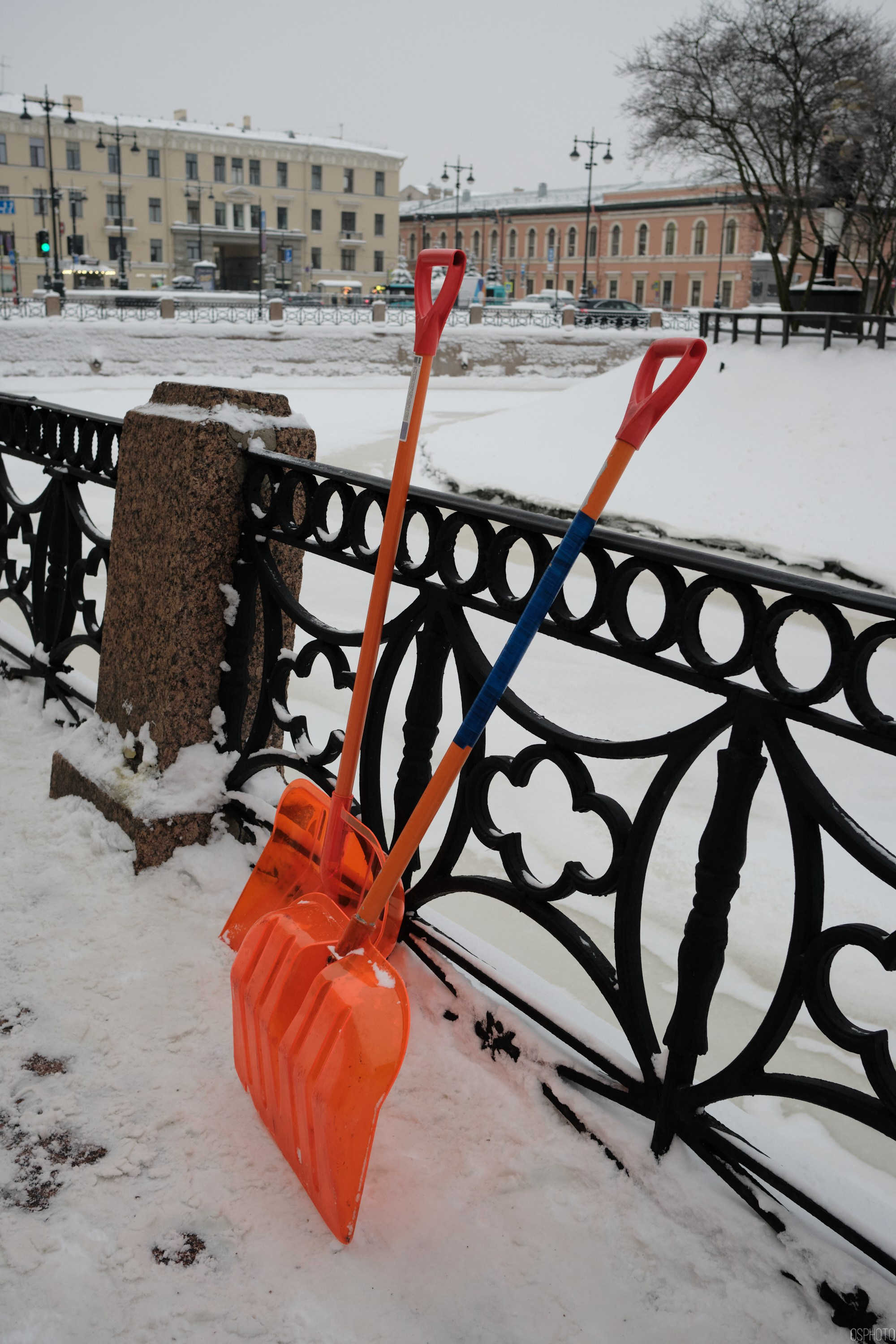 Снег и туман в Санкт-Петербурге. Фотографъ Сергѣевъ. Поймать мгновеніе