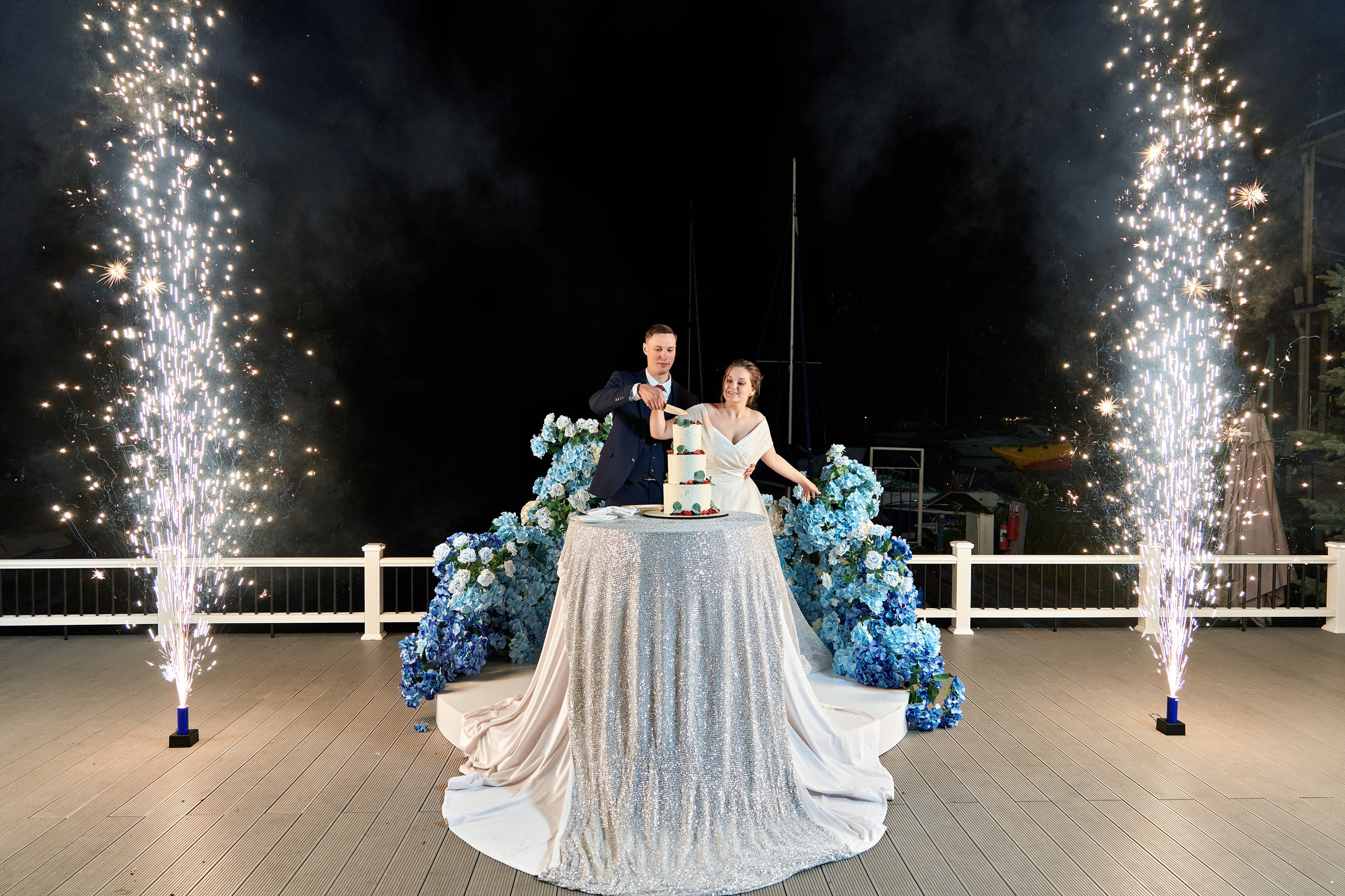 Нежная свадьба Антона и Софьи в яхт-клубе «Портофино». Фотограф Меняйло Евгений. Свадьба. Портрет. Репортаж. Семья. Контент