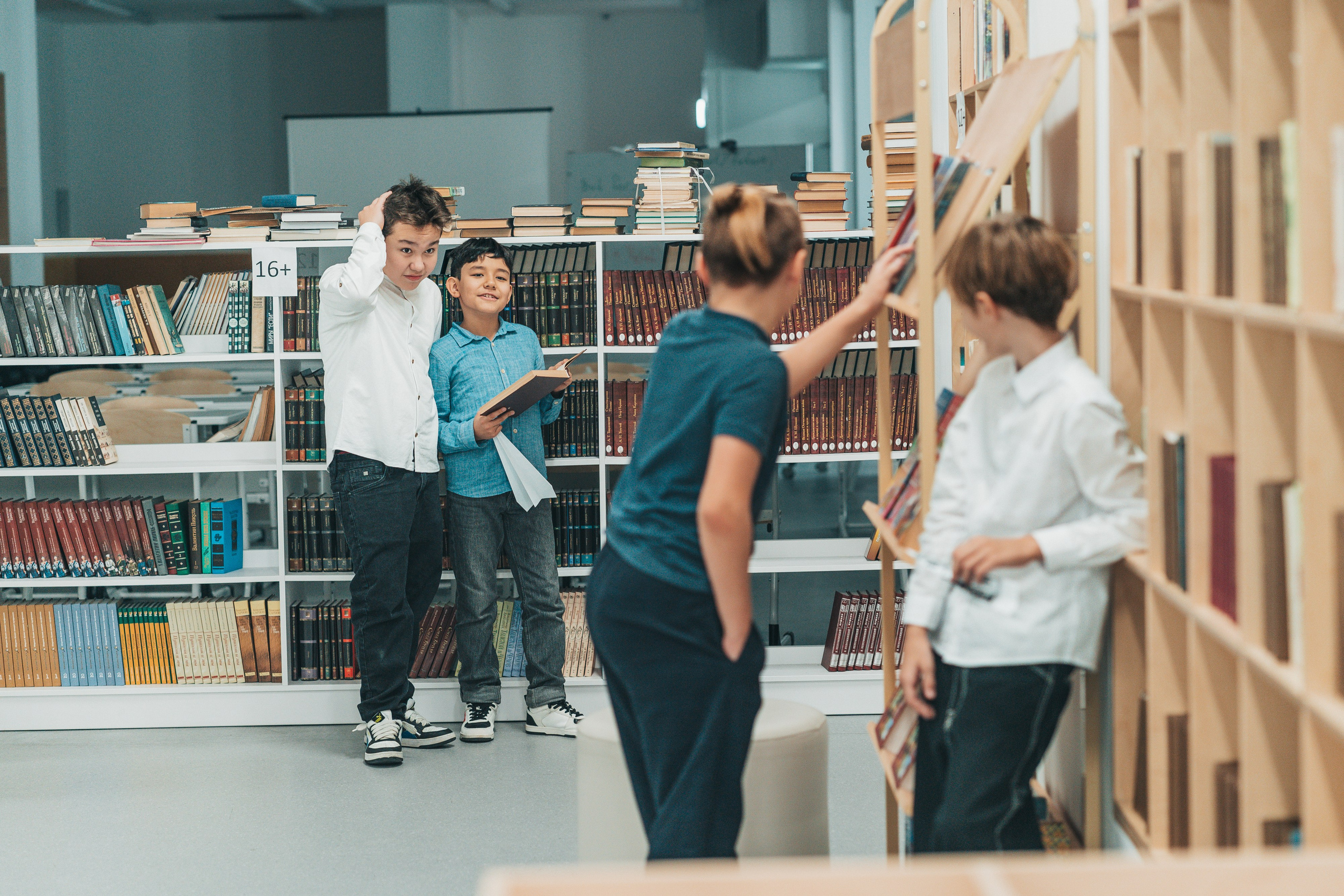 Школьные альбомы и альбомы для детского сада. Юлия Осипова. Москва