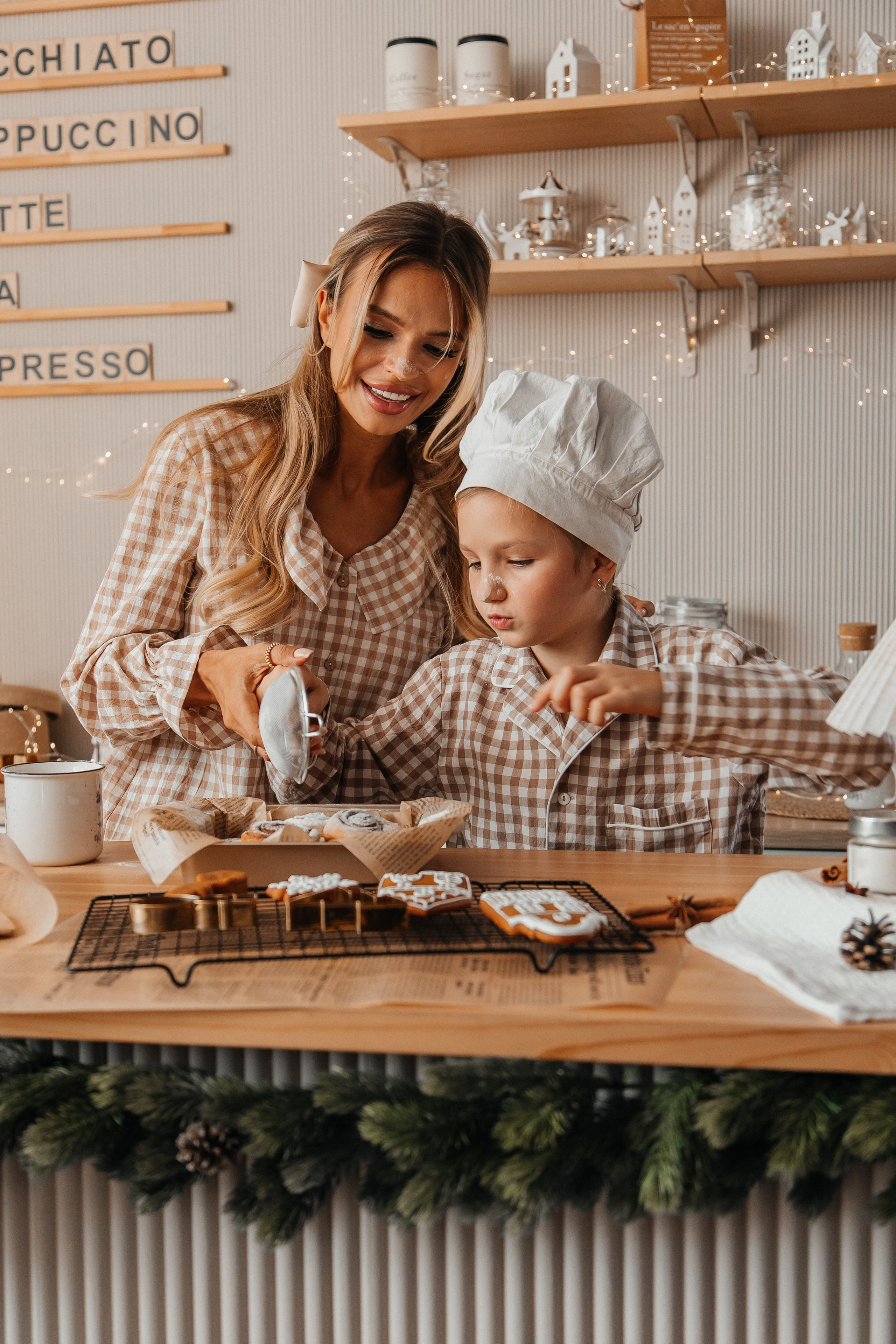 Семейная студийная съемка. Семейный фотограф в Сочи, Лоо, Дагомысе, Вардане Кучумова Олеся