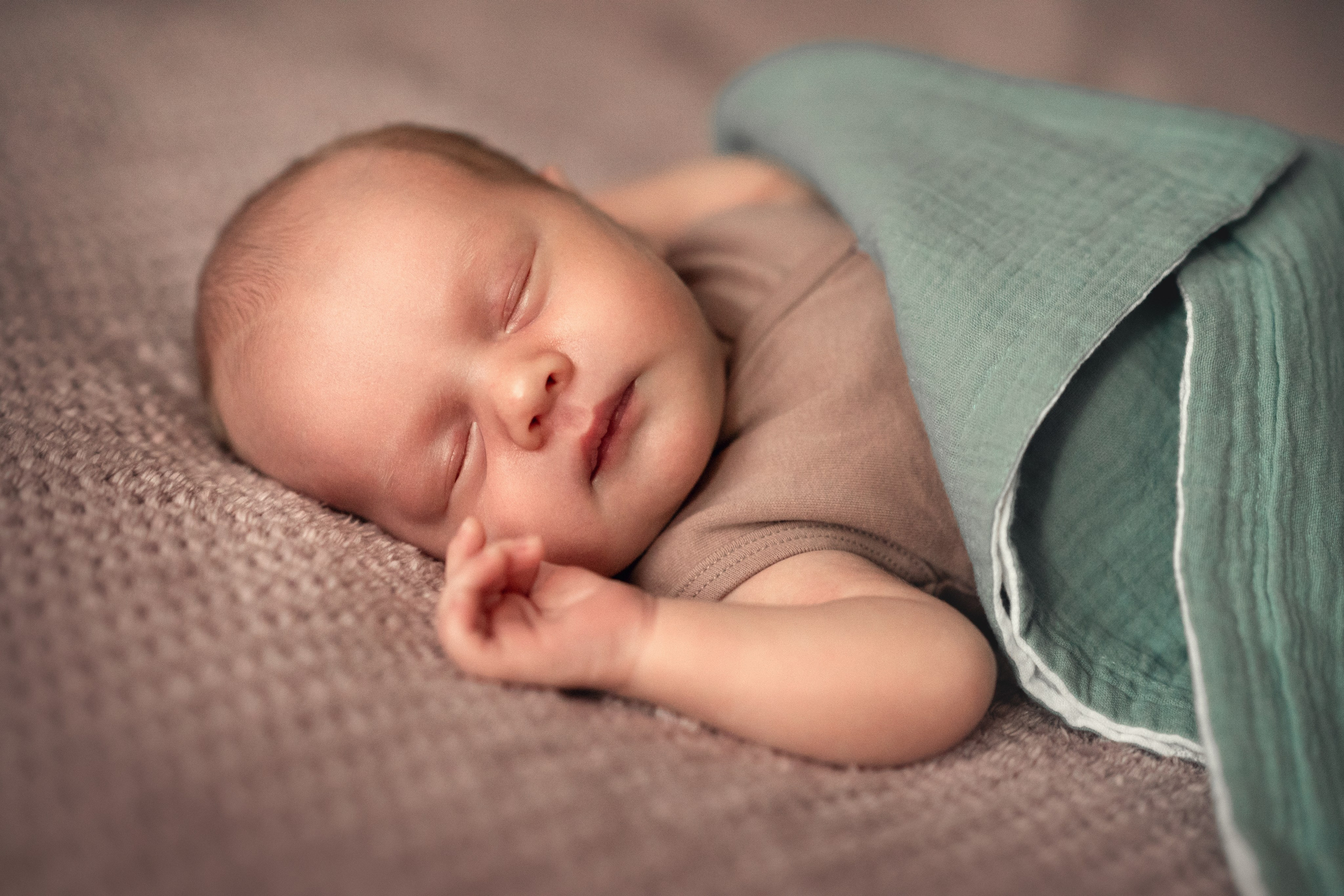 Домашняя ньюборн фотосессия. Детский, семейный и ньюборн фотограф в Москве Юлия Шуарт