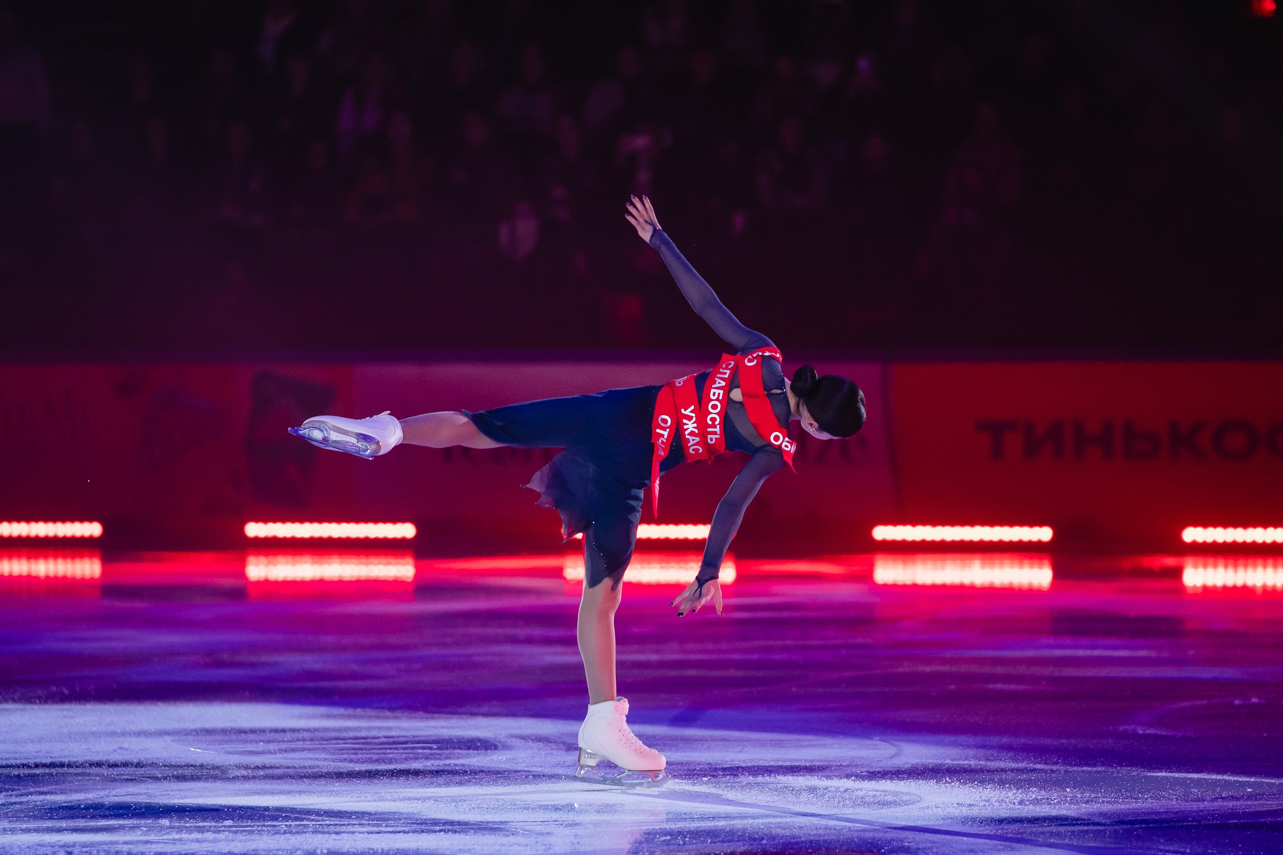 Шоу «Чемпионы на льду» в Новосибирске. Воробьева Ксения — Спортивный и танцевальный фотограф Новосибирск