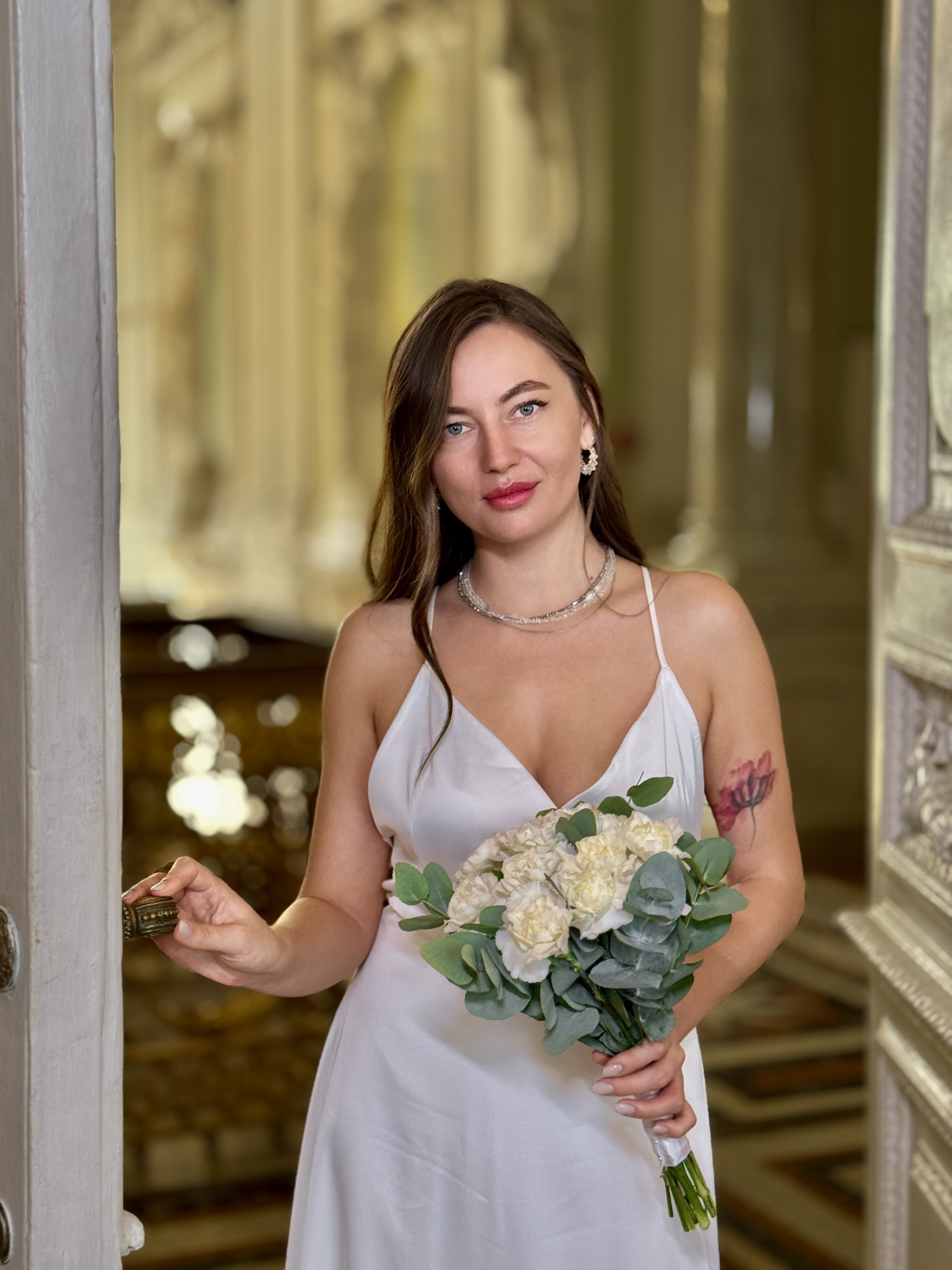 Свадьба на айфон во дворце на Английской набережной и фотосессия в Санкт-Петербурге. Фотограф Алексей Лукин. Свадьба, мероприятие, корпоратив, юбилей, фотосессия, портрет. Фотосъёмка в Санкт-Петербурге. Ретушь фотографий