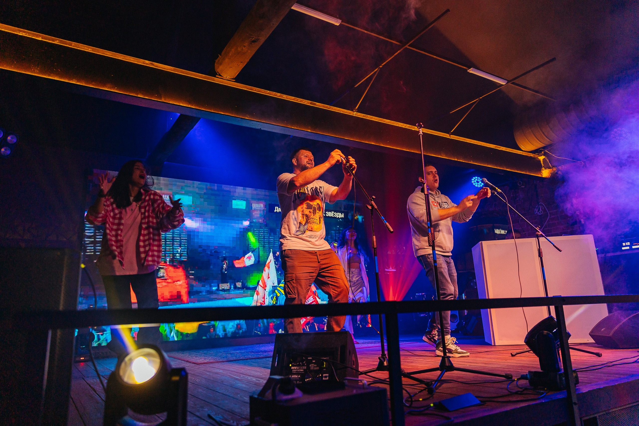 Конкурс караоке в RizzW. Фотограф Москва, Балашиха, МО. Свадьбы, репортажи, контент, портреты
