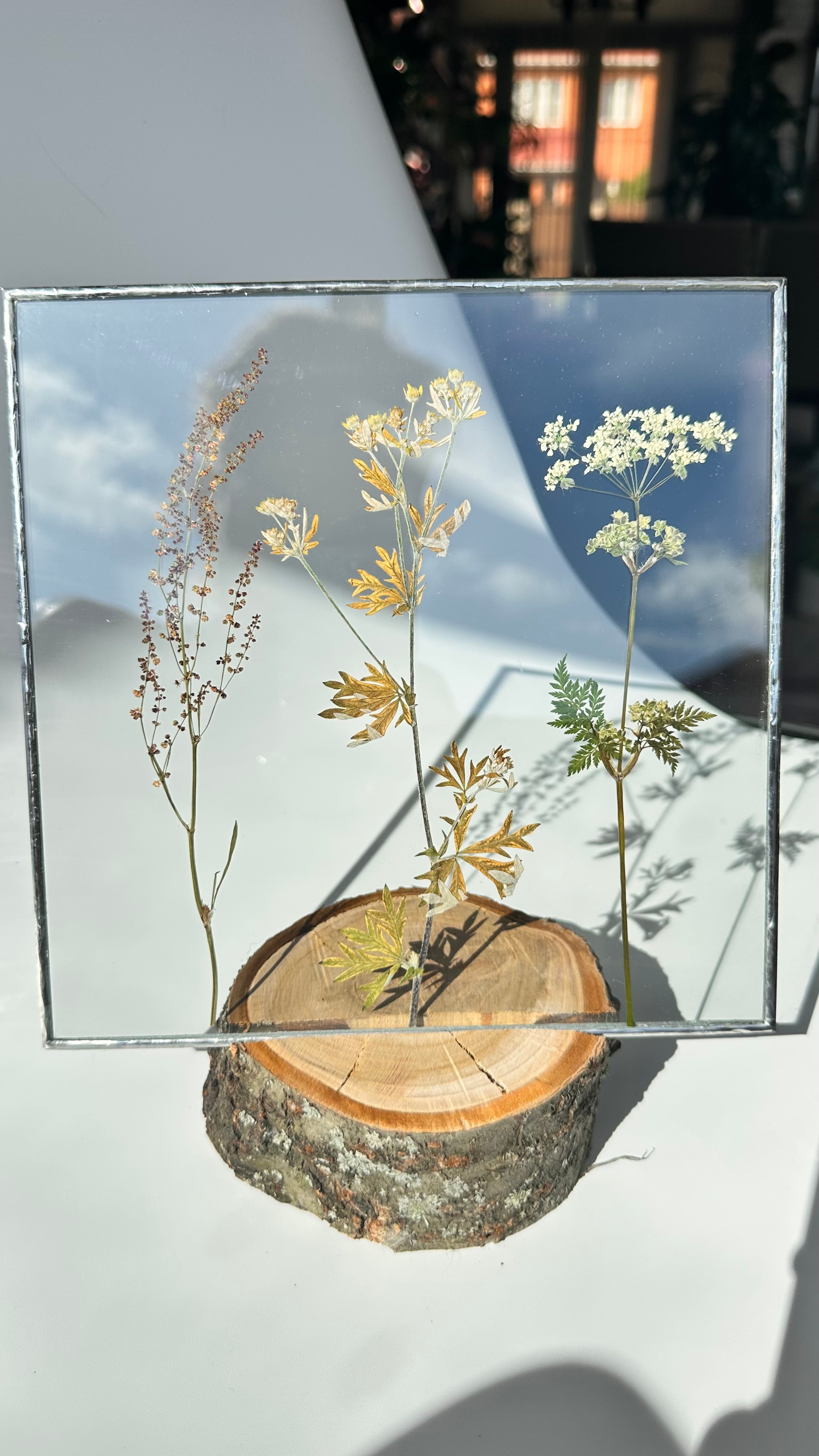 Селигер Квадрат 20 см. Оформляю пространства. Витражи с сухоцветами в технике Тиффани